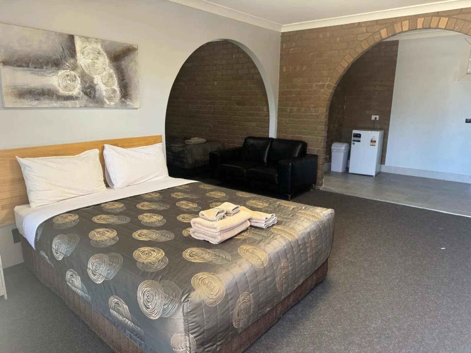 Bed in Albury Classic Motor Inn