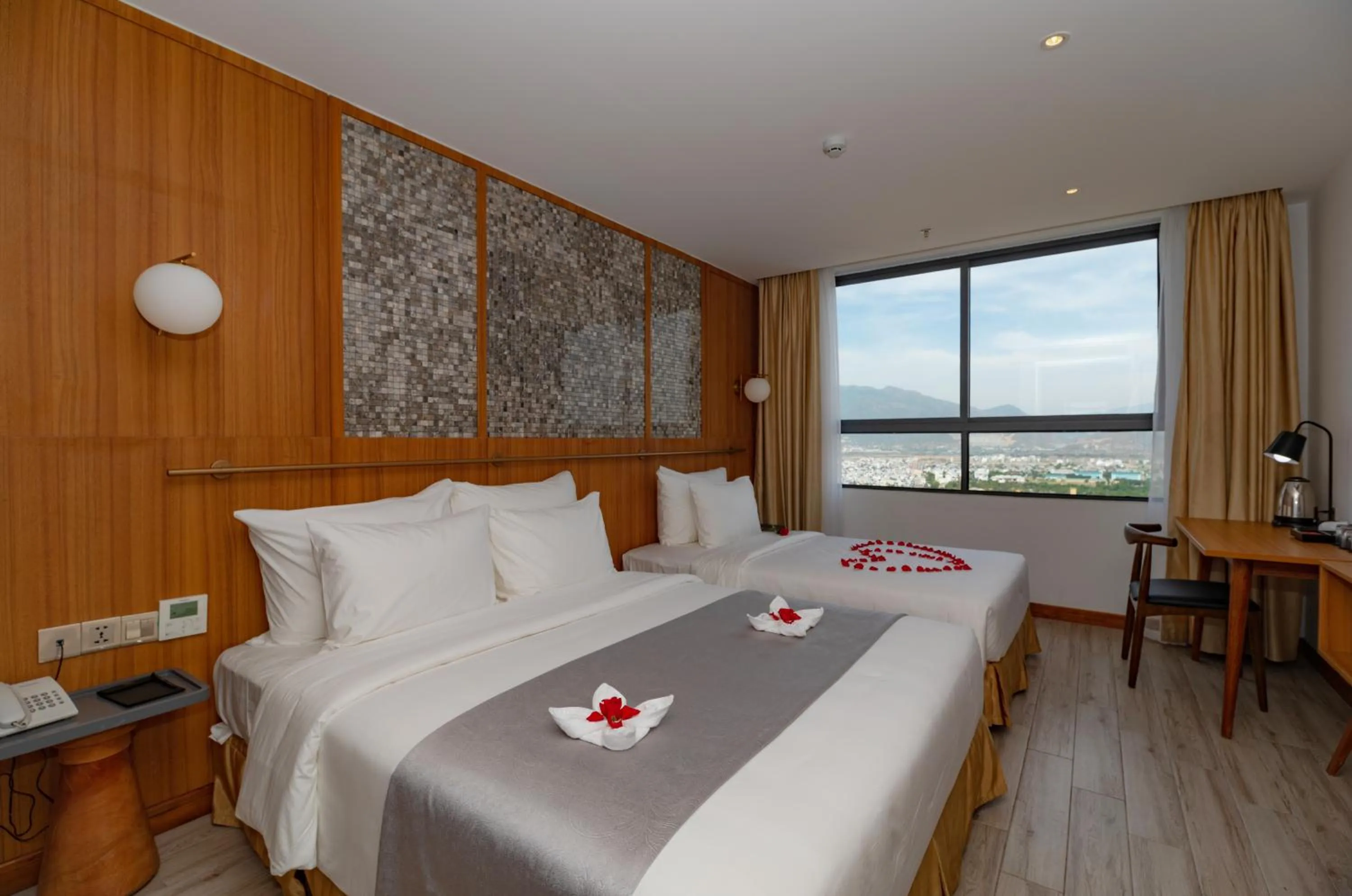 Photo of the whole room, Bed in Majestic Premium Hotel