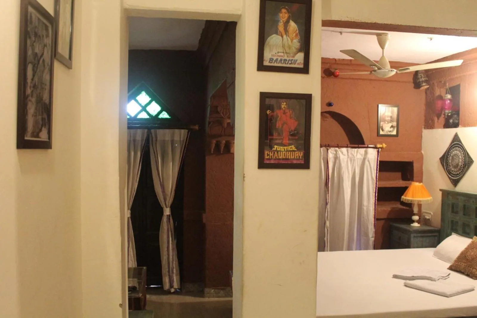 Bed in Kesar Heritage Boutique Home Stay