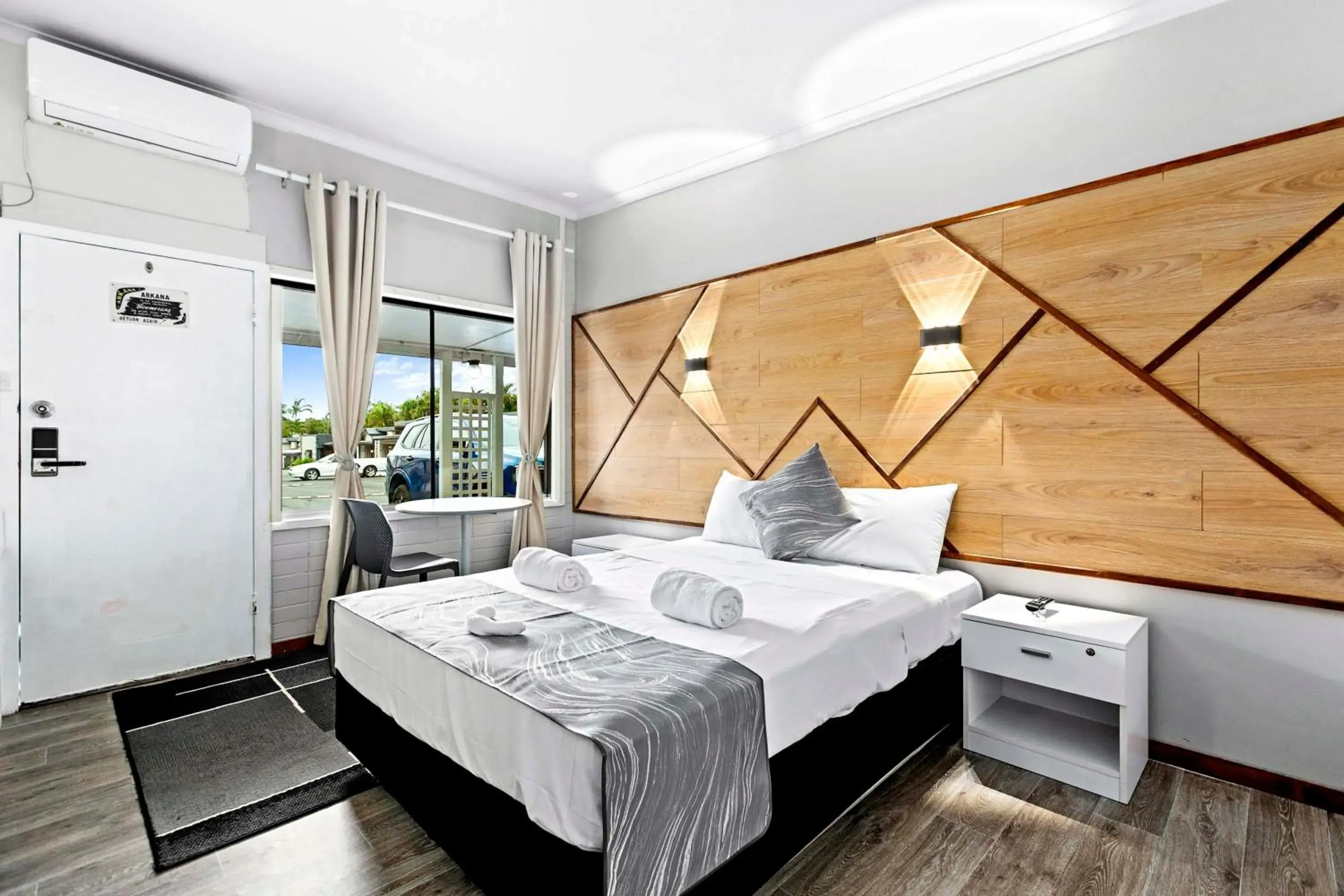 Bedroom, Bed in Arkana Motel Maryborough, SureStay Collection by Best Western Bedroom, Bed in Arkana Motel Maryborough, SureStay Collection by Best Western