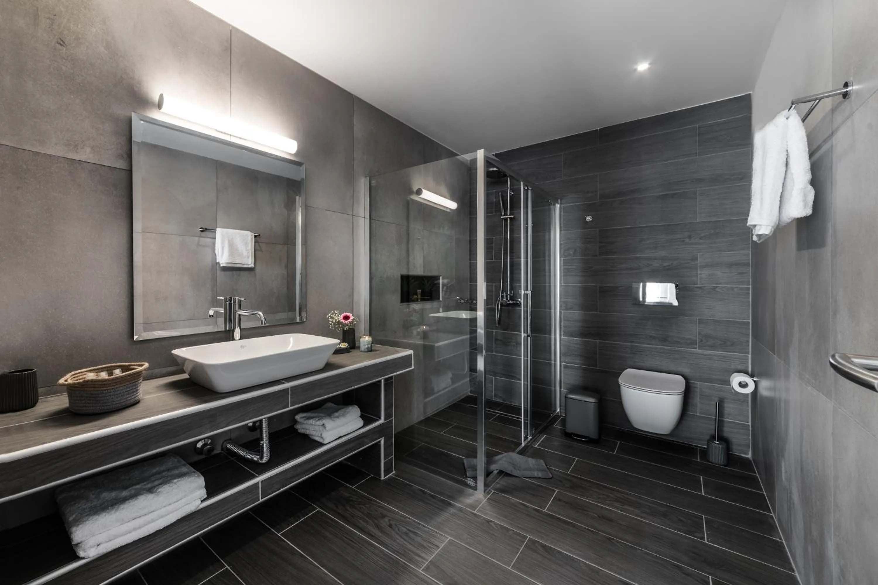 Time of day in Santorini Main Square