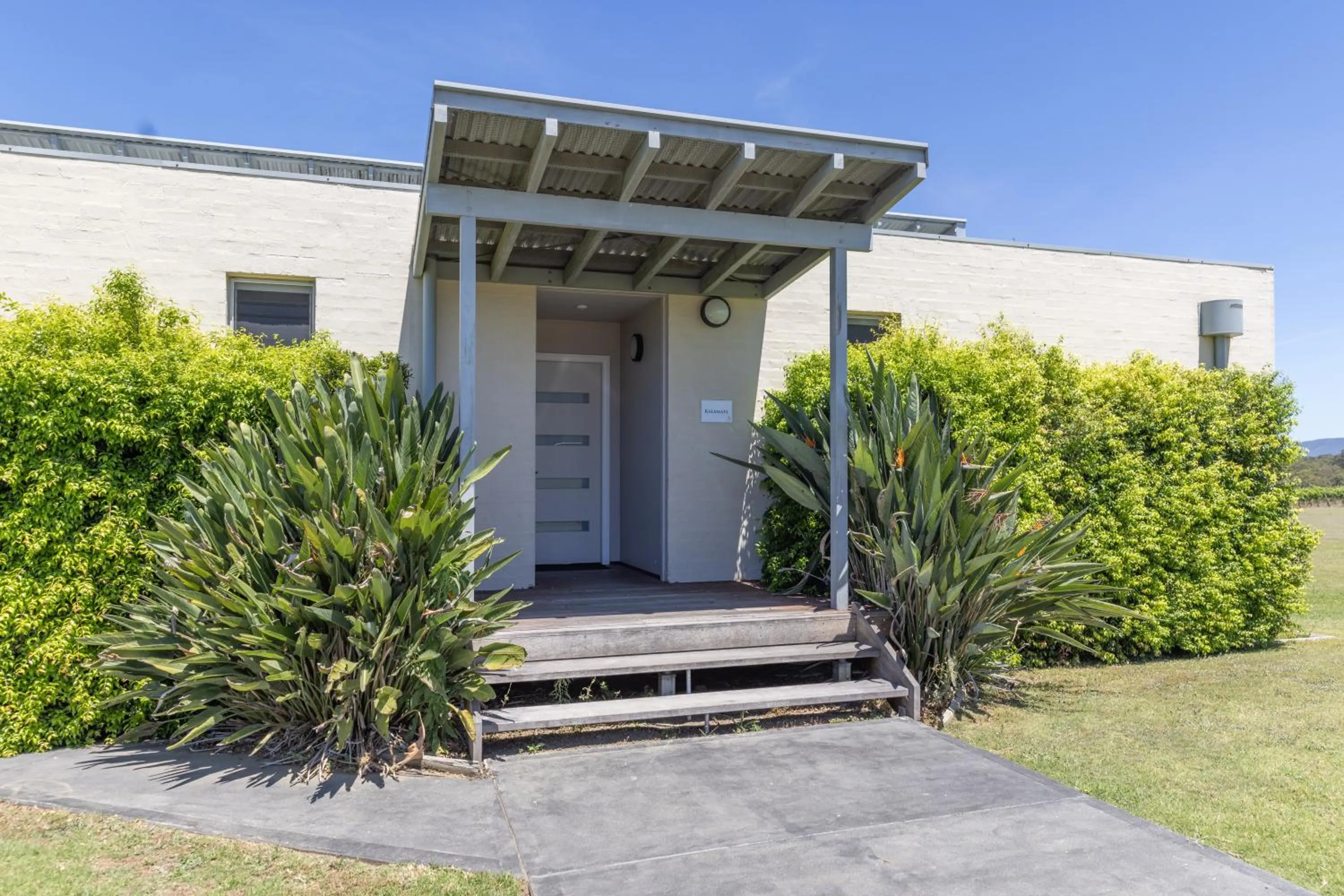Property building in Adina Vineyard