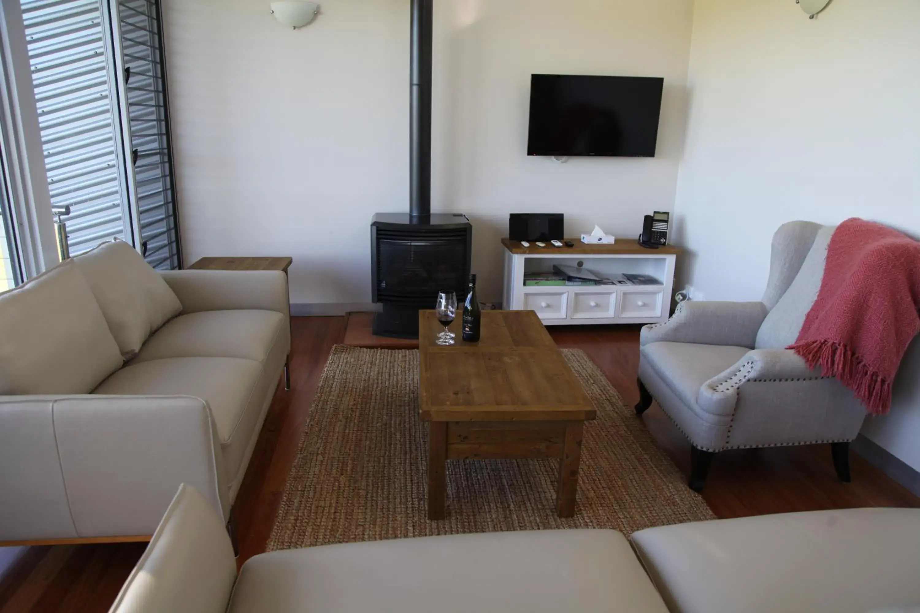 Living room in Adina Vineyard Living room in Adina Vineyard