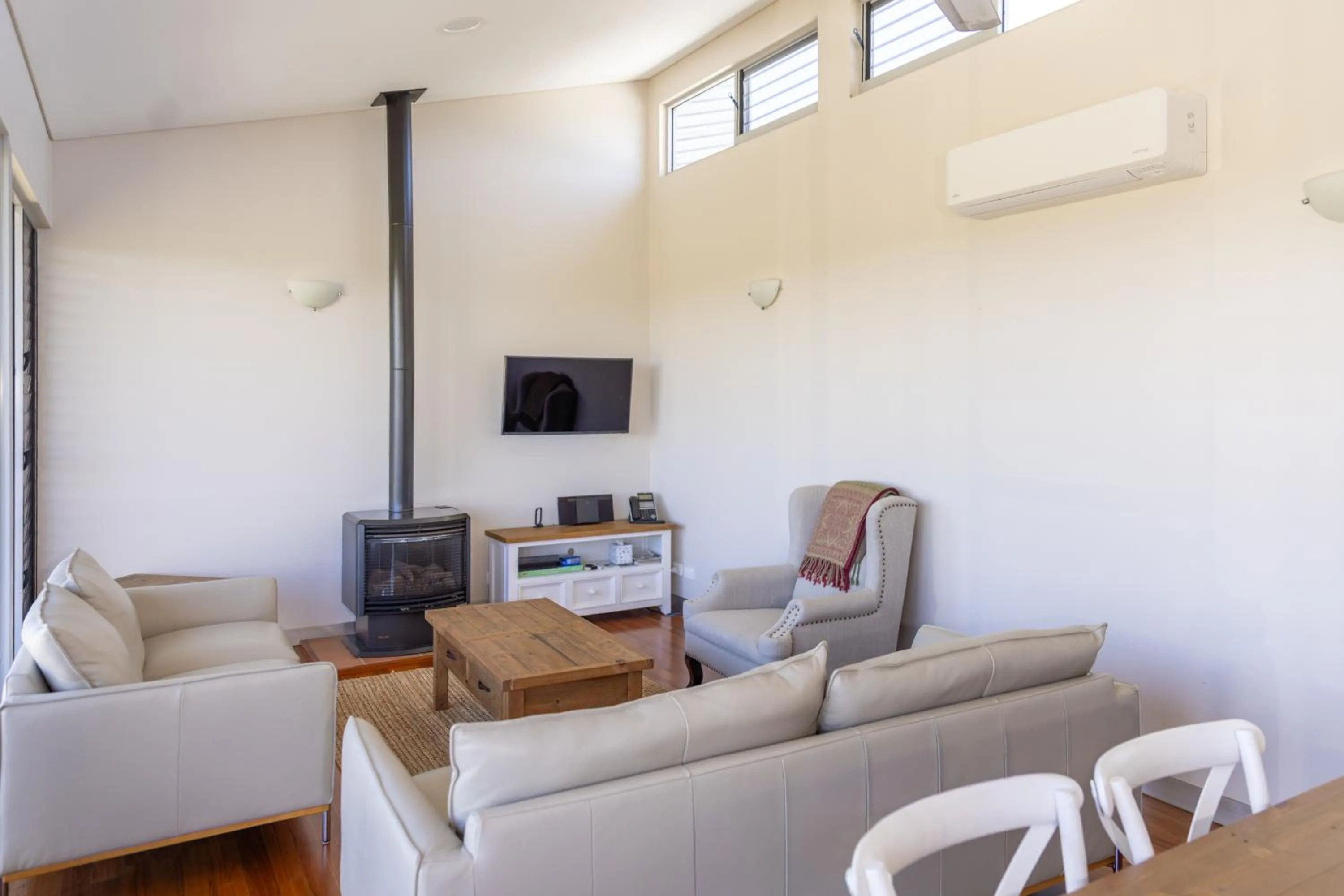 Property building in Adina Vineyard