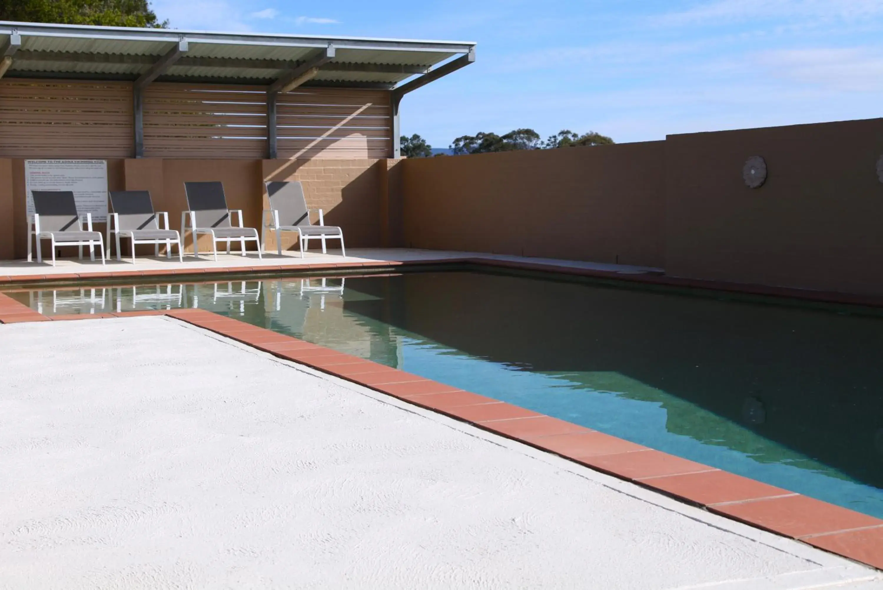 Swimming pool in Adina Vineyard Swimming pool in Adina Vineyard