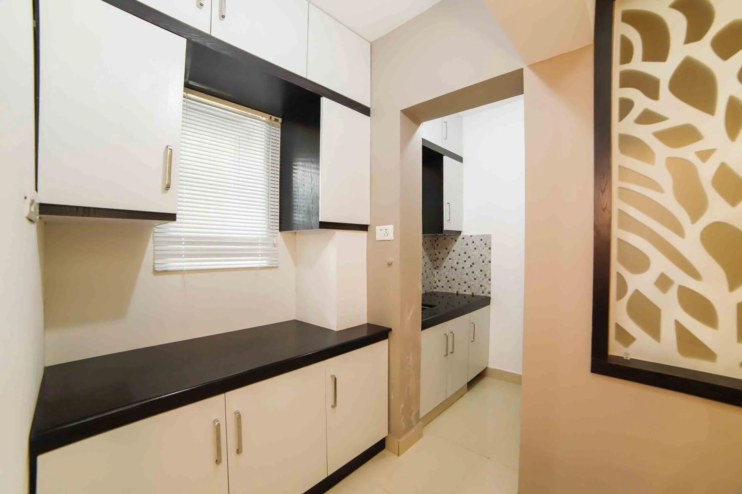 Area and facilities in Daan Ambalath Maple Leaves