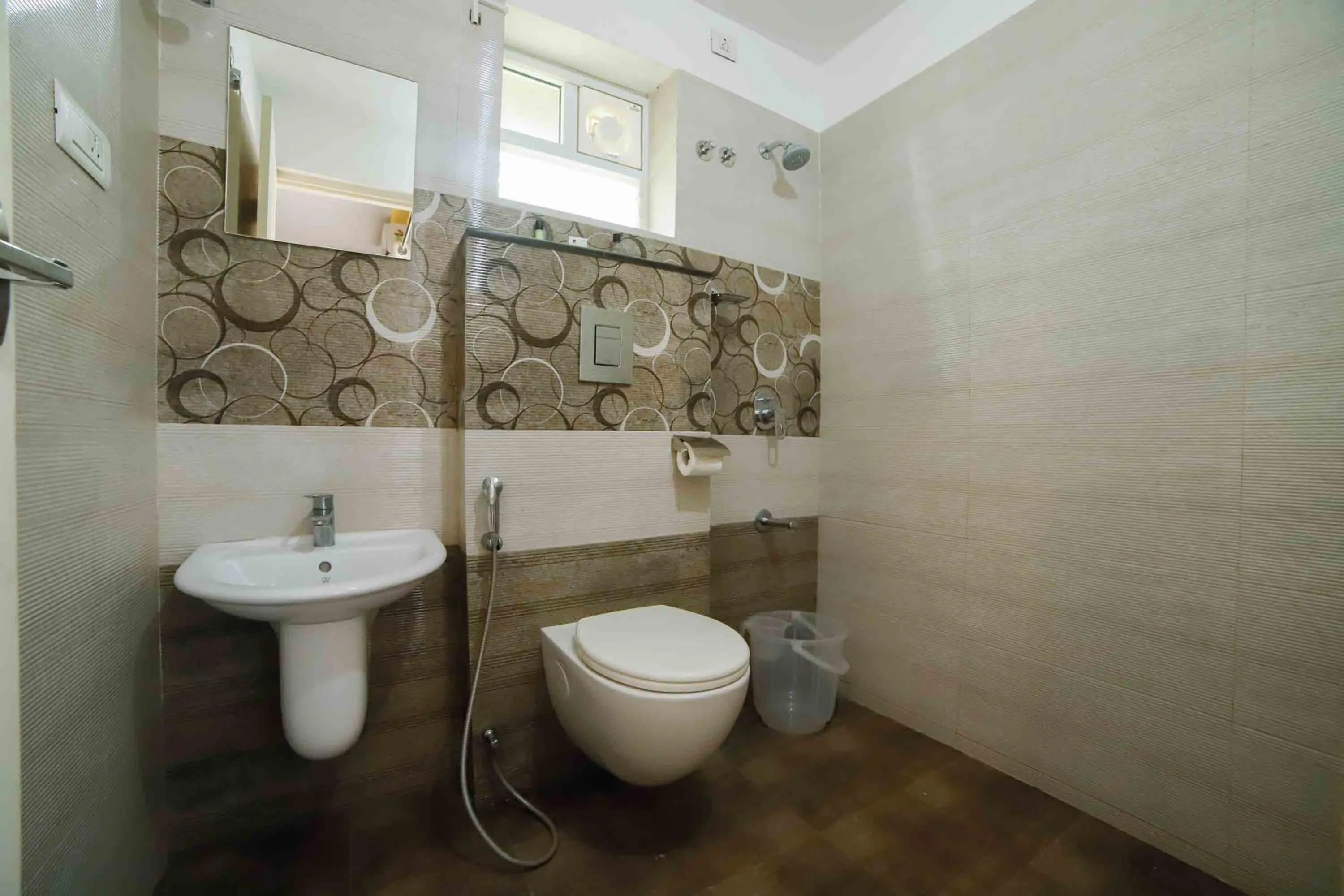 Bedroom in Daan Ambalath Maple Leaves