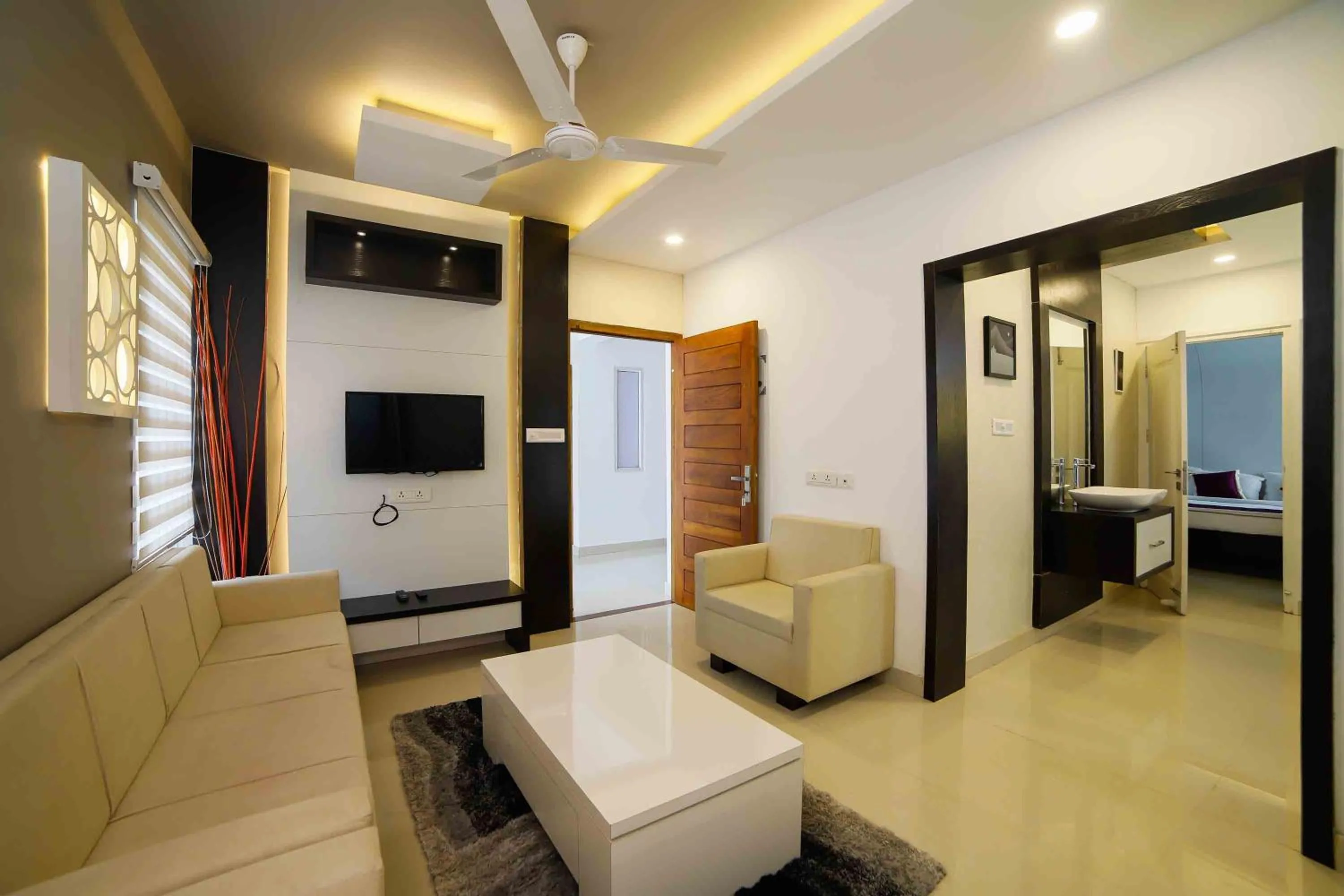 Living room in Daan Ambalath Maple Leaves