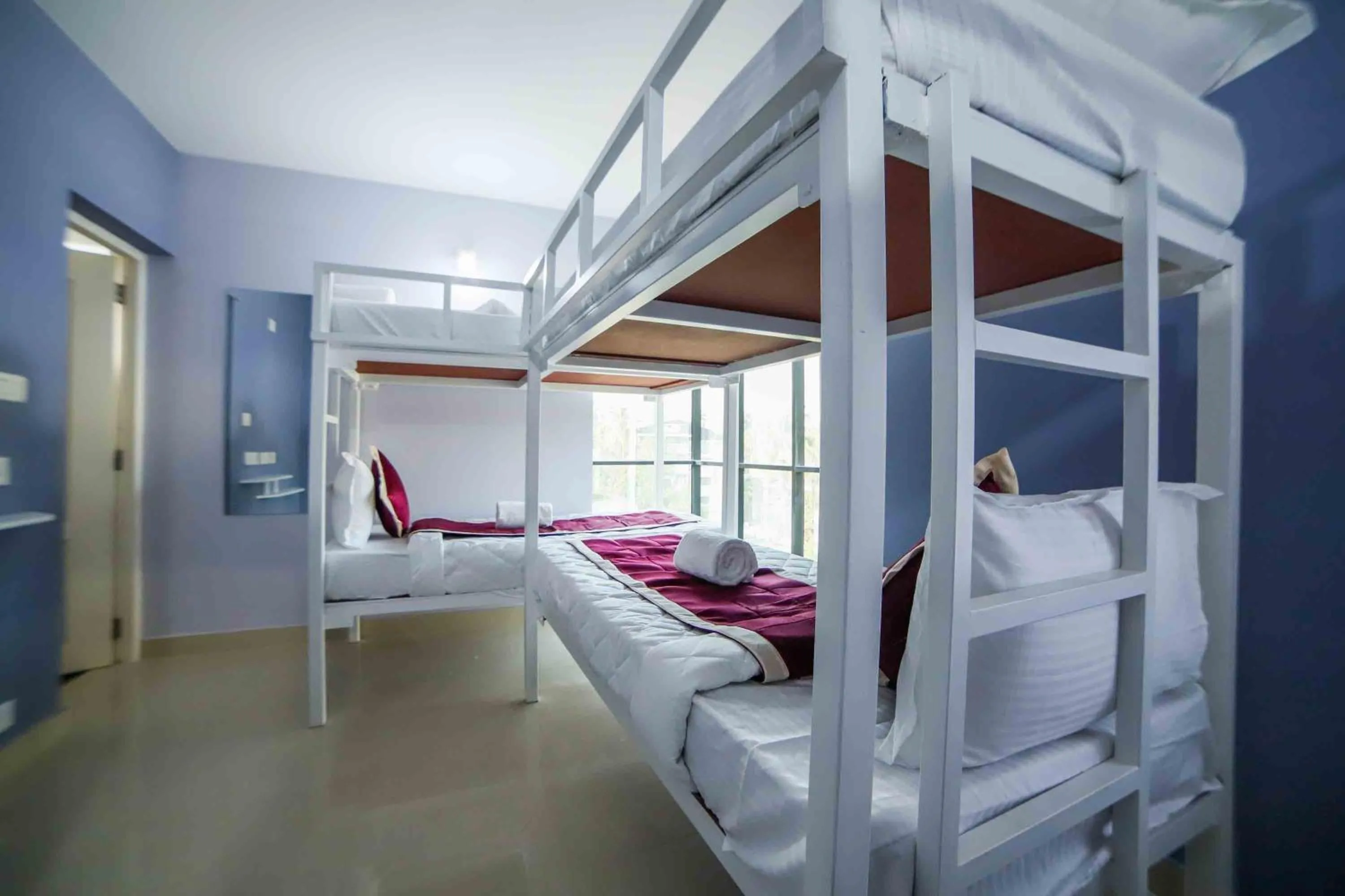 bunk bed, Bed in Daan Ambalath Maple Leaves