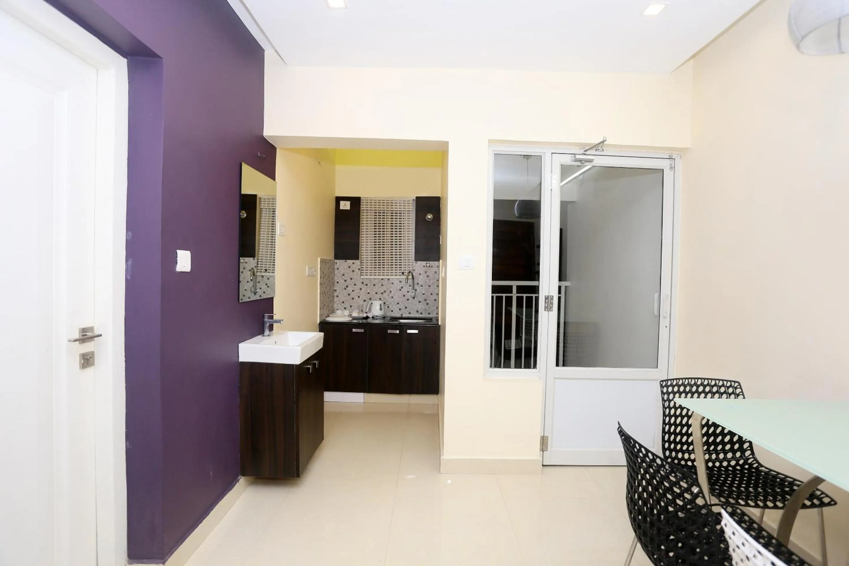 Bedroom in Daan Ambalath Maple Leaves