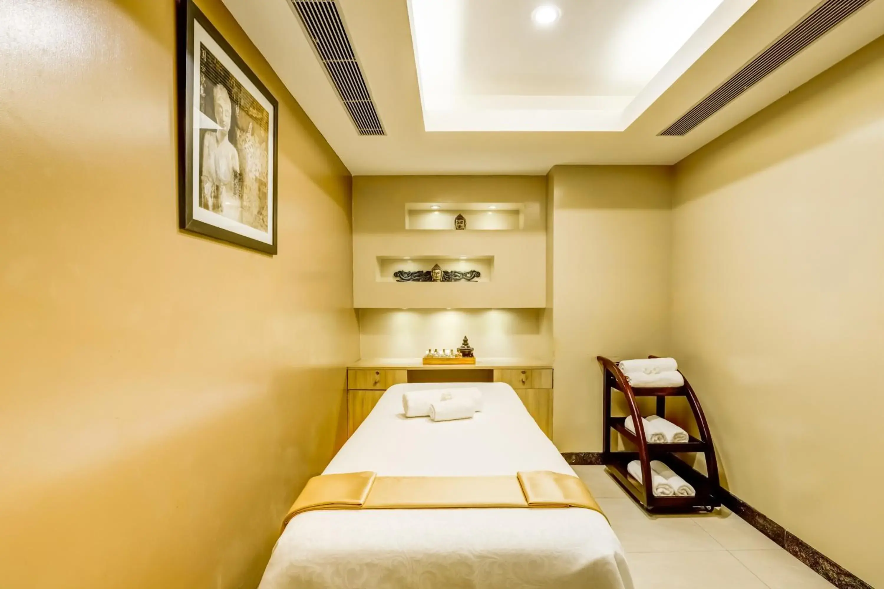 Spa and wellness centre/facilities, Bed in Lemon Tree Hotel Whitefield, Bengaluru Spa and wellness centre/facilities, Bed in Lemon Tree Hotel Whitefield, Bengaluru
