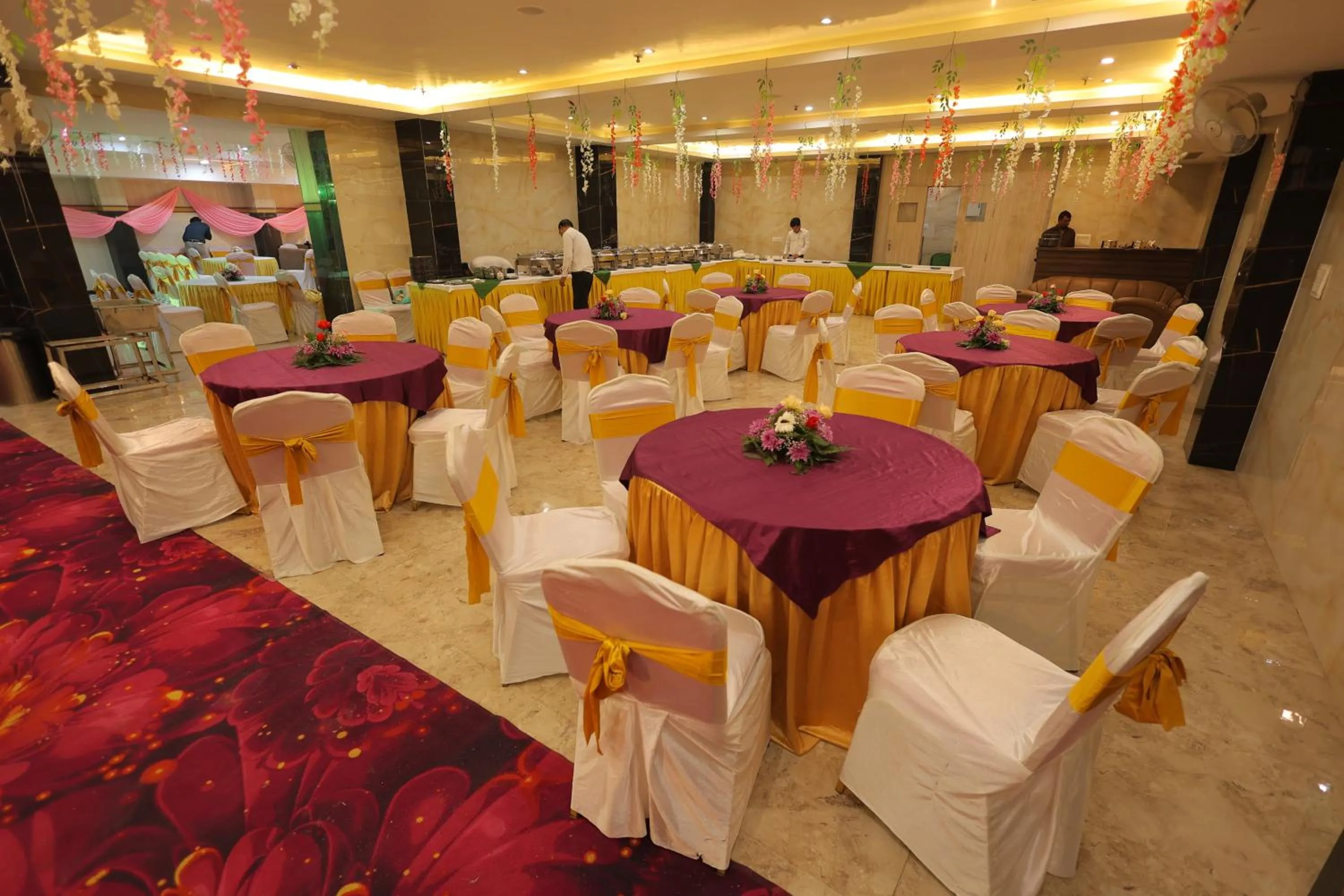Banquet/Function facilities in Hotel Anand Villa
