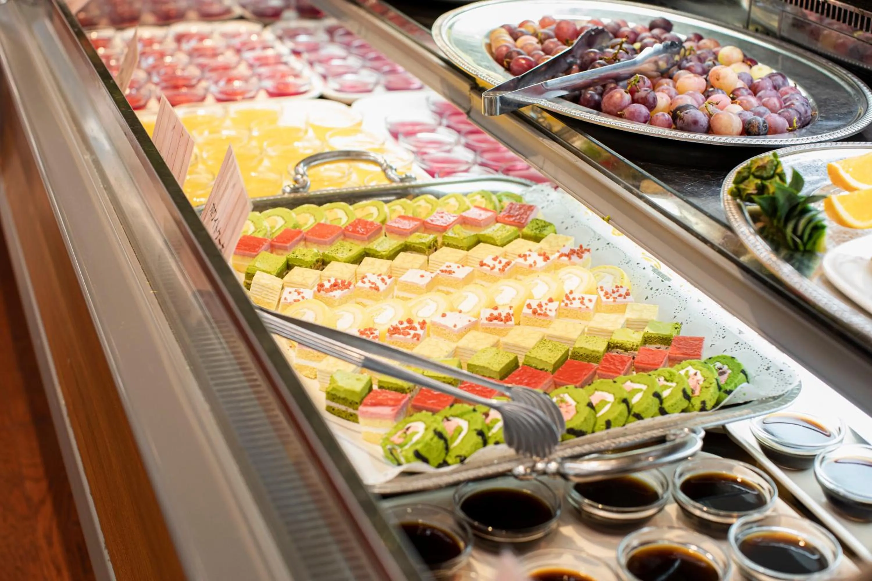 Food and drinks in Samson Hotel