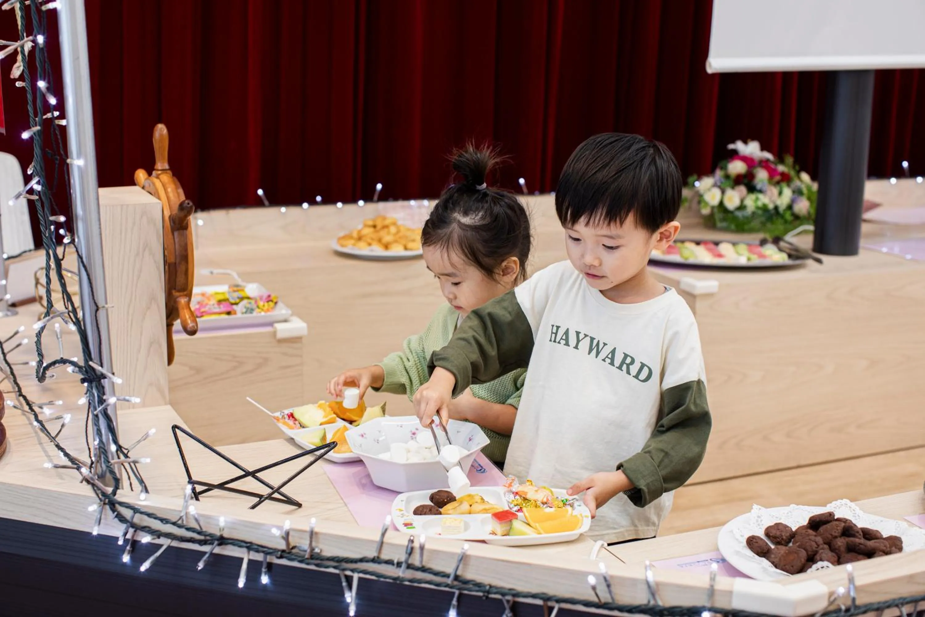 Restaurant/places to eat in Samson Hotel