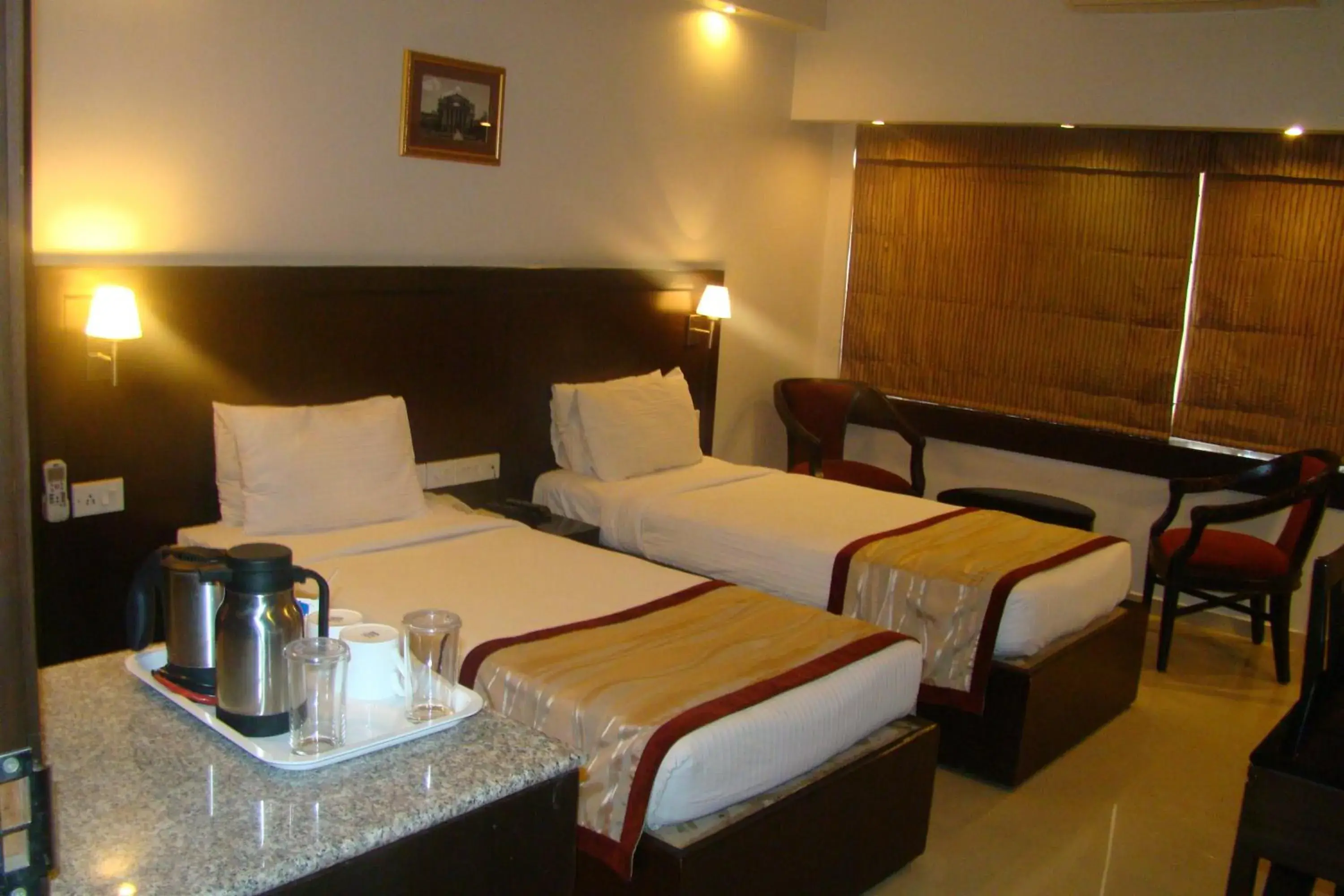 Coffee/tea facilities, Bed in The Curzon Court Coffee/tea facilities, Bed in The Curzon Court