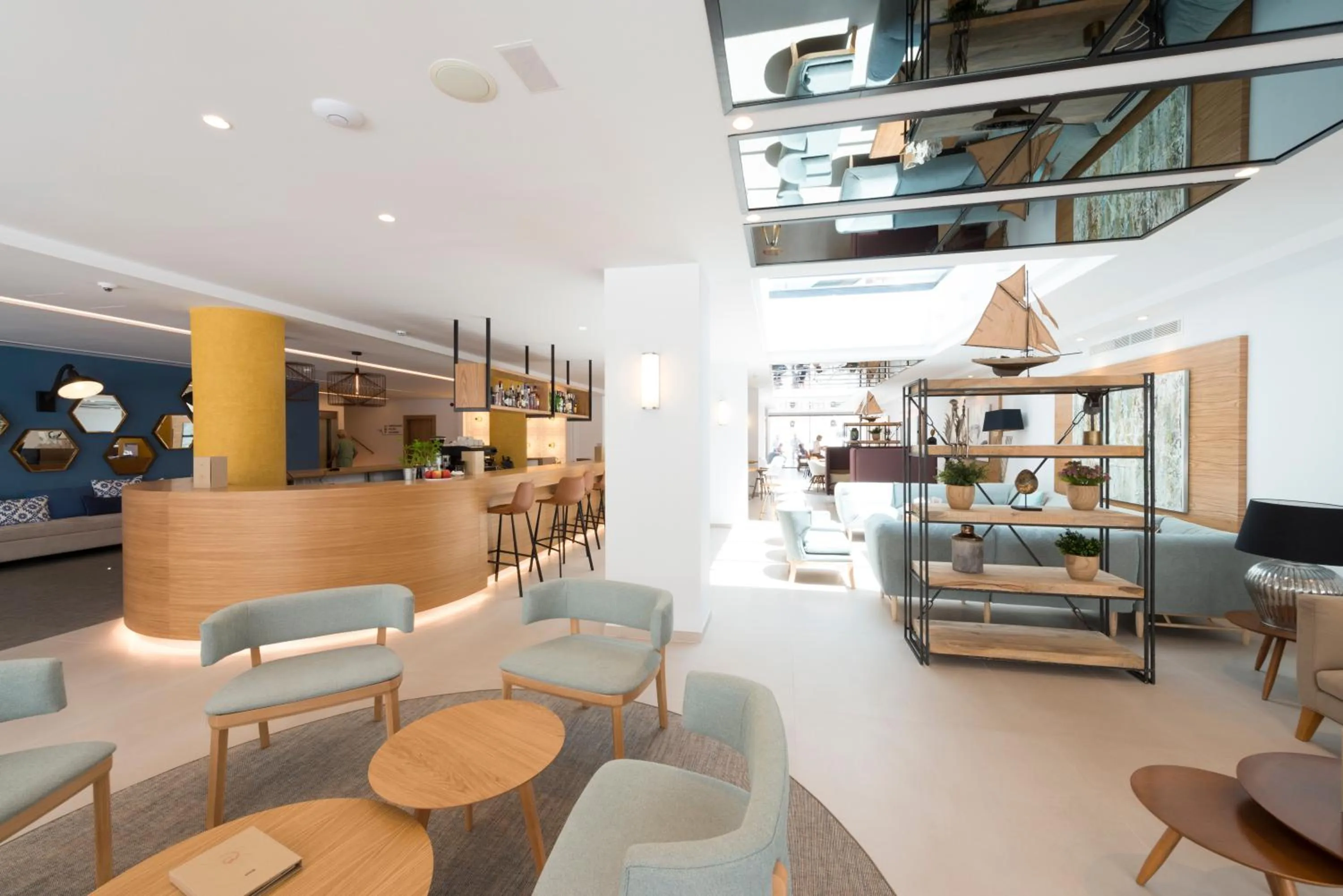 Lounge or bar in Kyrat Amarac Suites