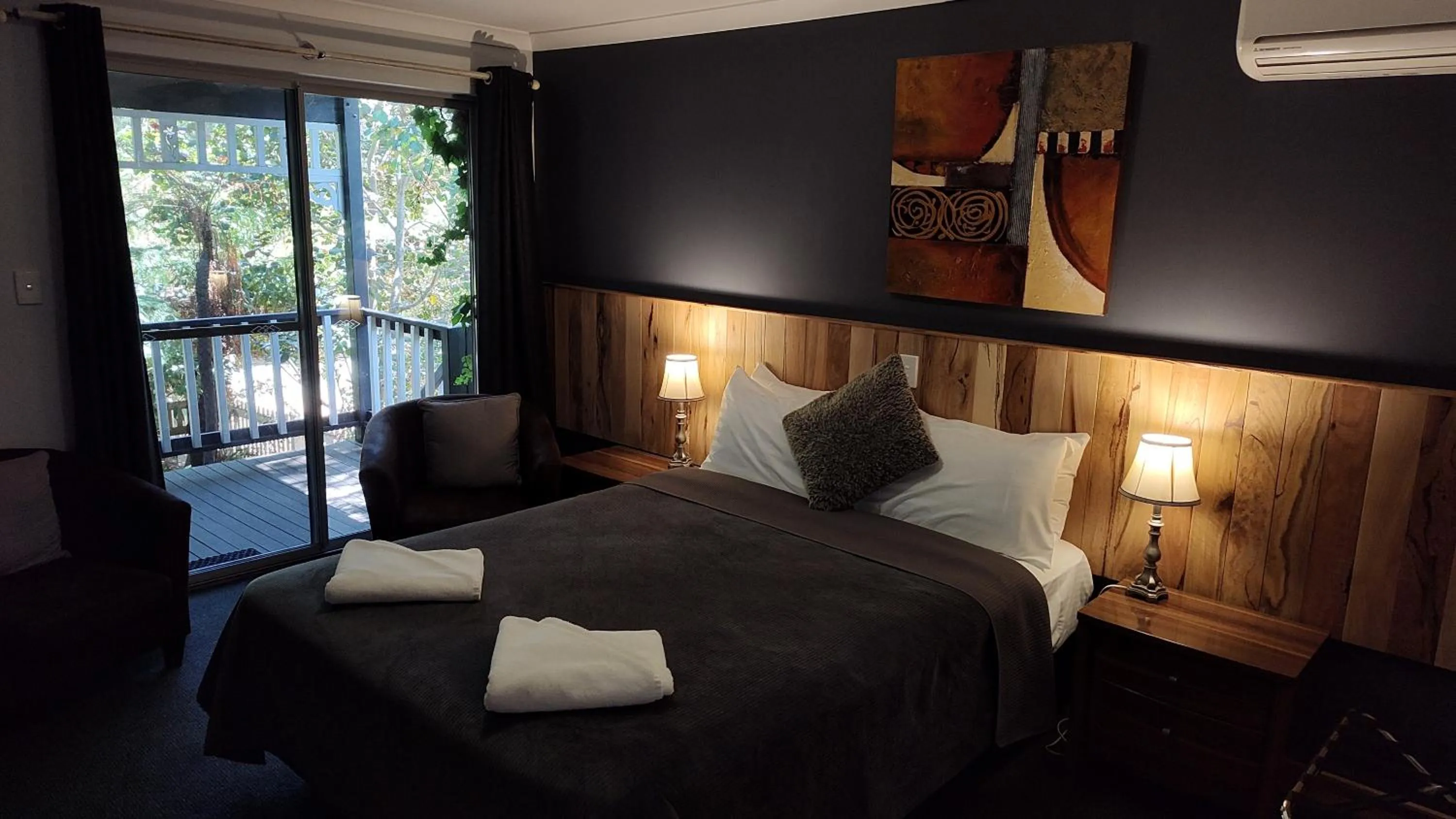 Bed in Adamsons Riverside