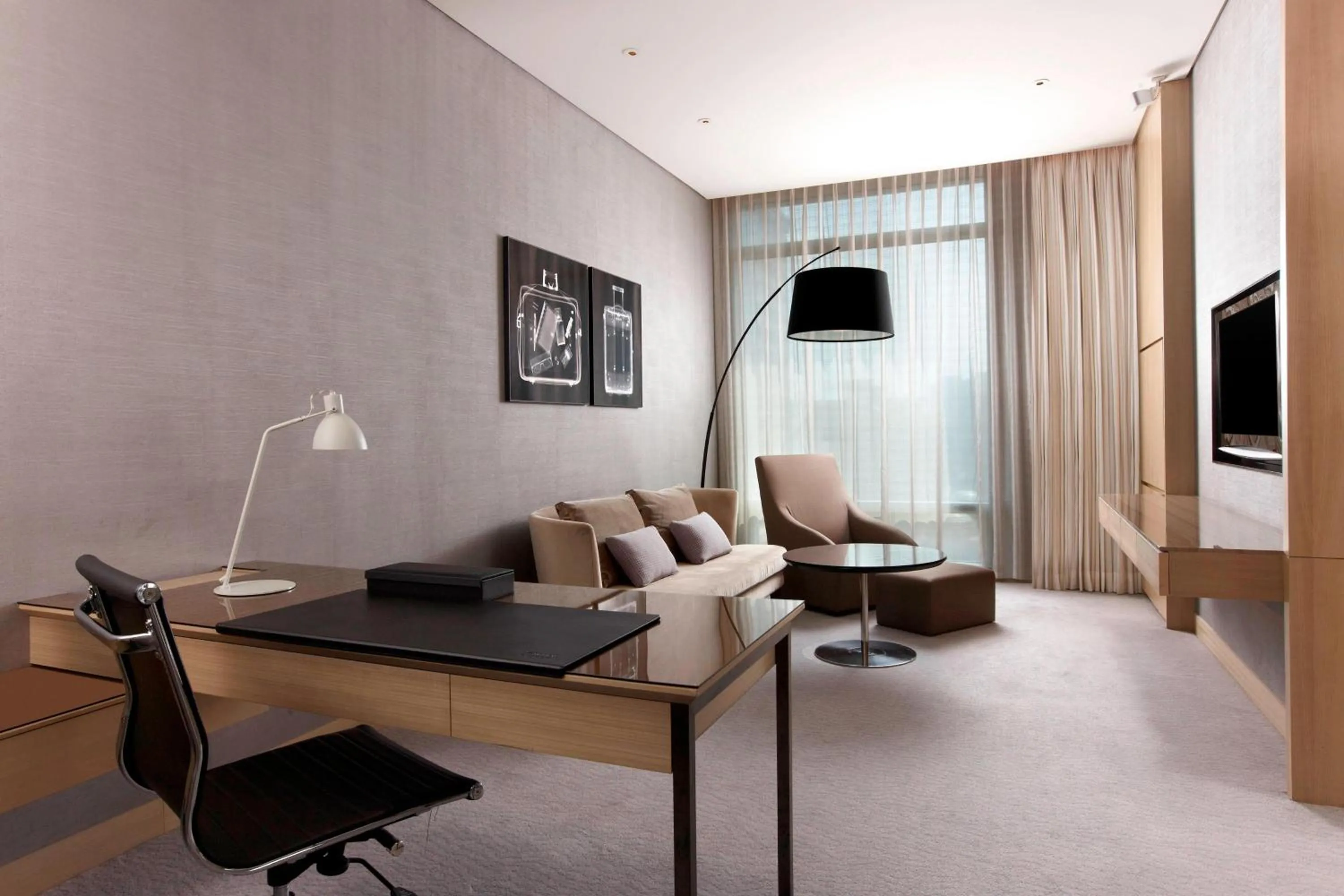 Living room in Le Meridien Taipei