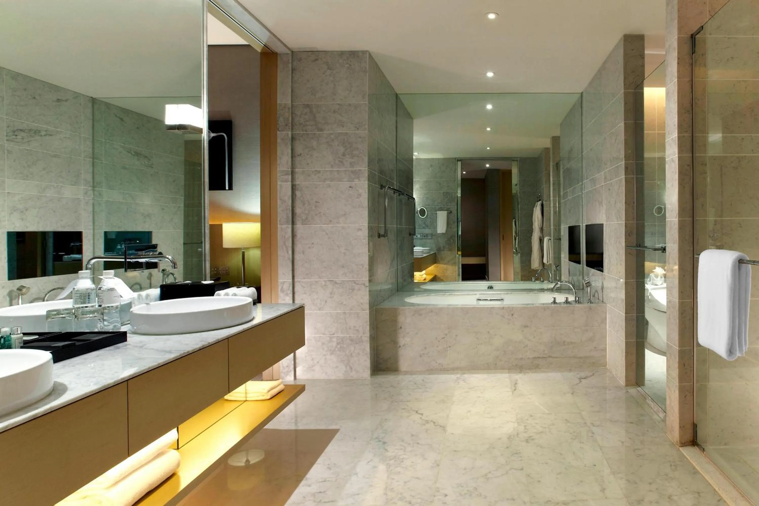 Bathroom in Le Meridien Taipei