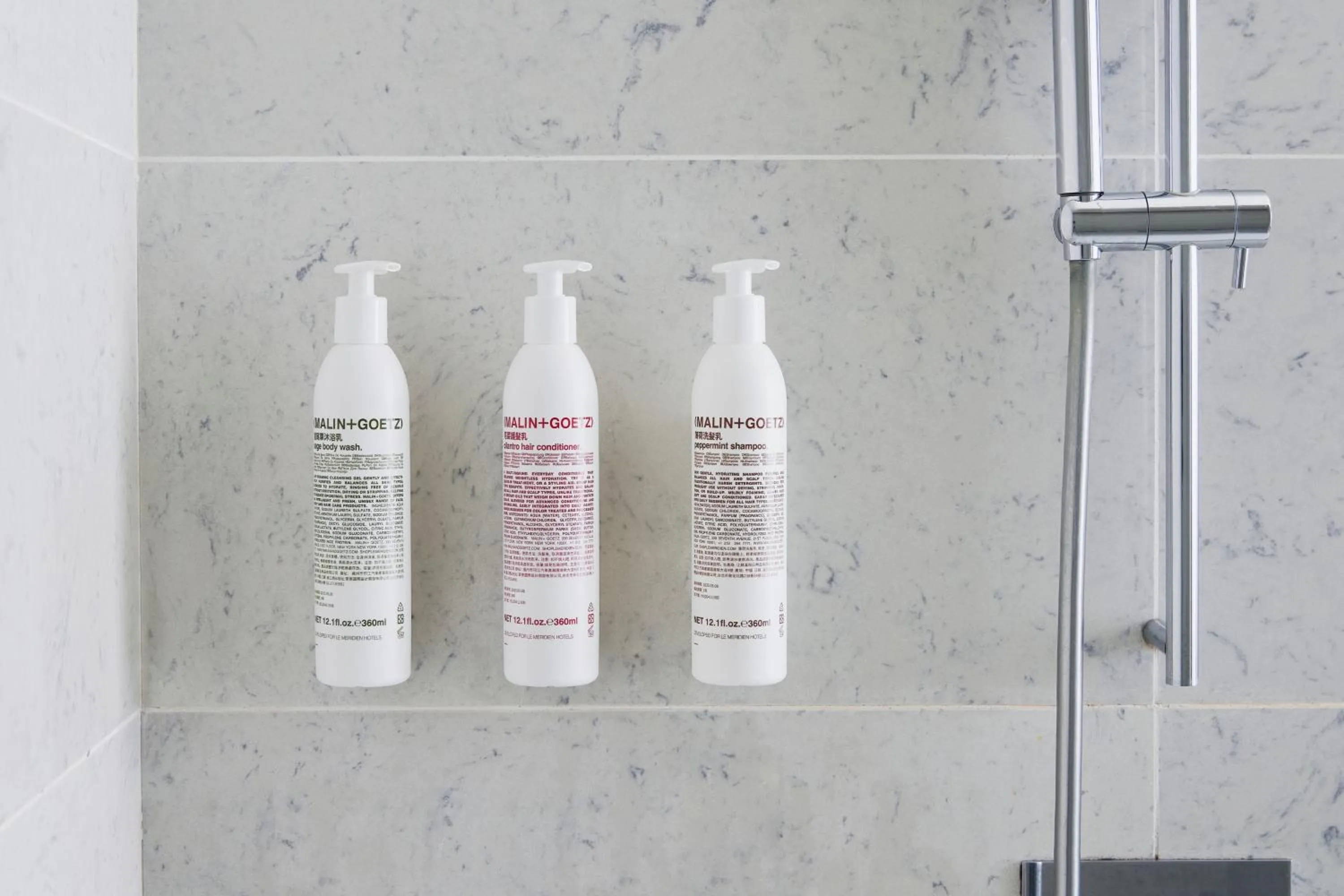 Photo of the whole room in Le Meridien Taipei