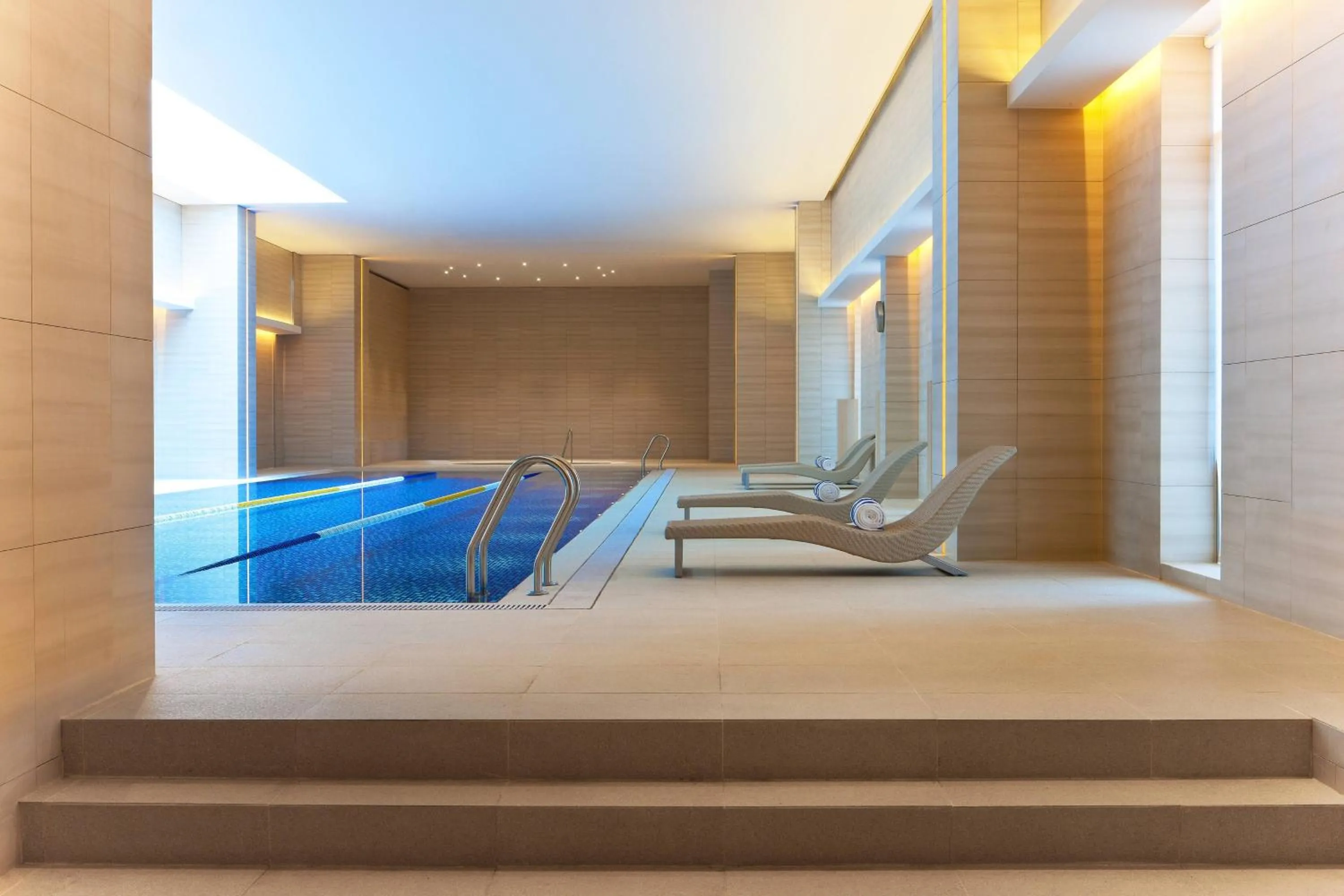 Swimming pool in Le Meridien Taipei