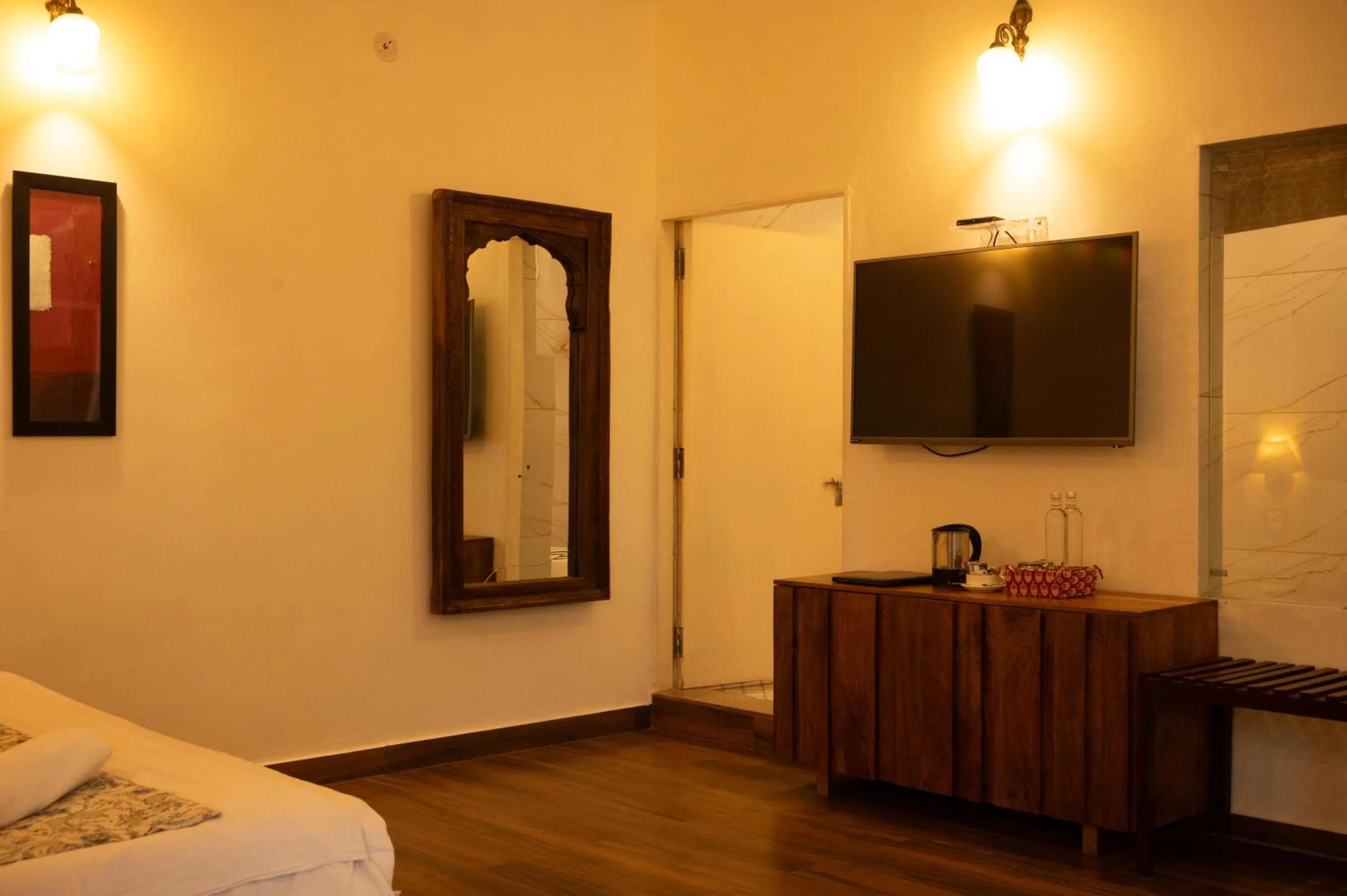 TV and multimedia, Bed in Mandore Guest House