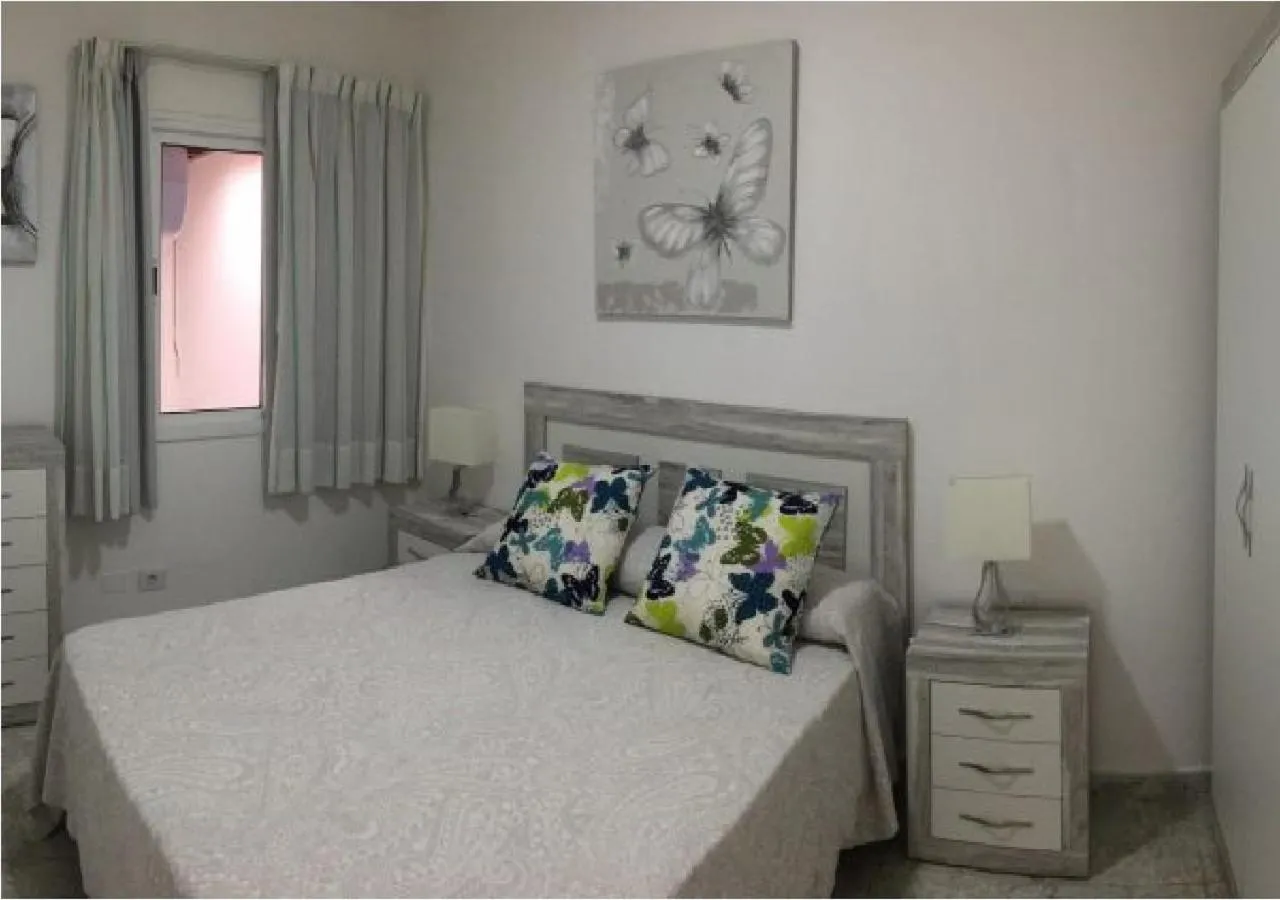 Photo of the whole room, Bed in Billy's Las Rocas Apt Playa de Mogan with pool access
