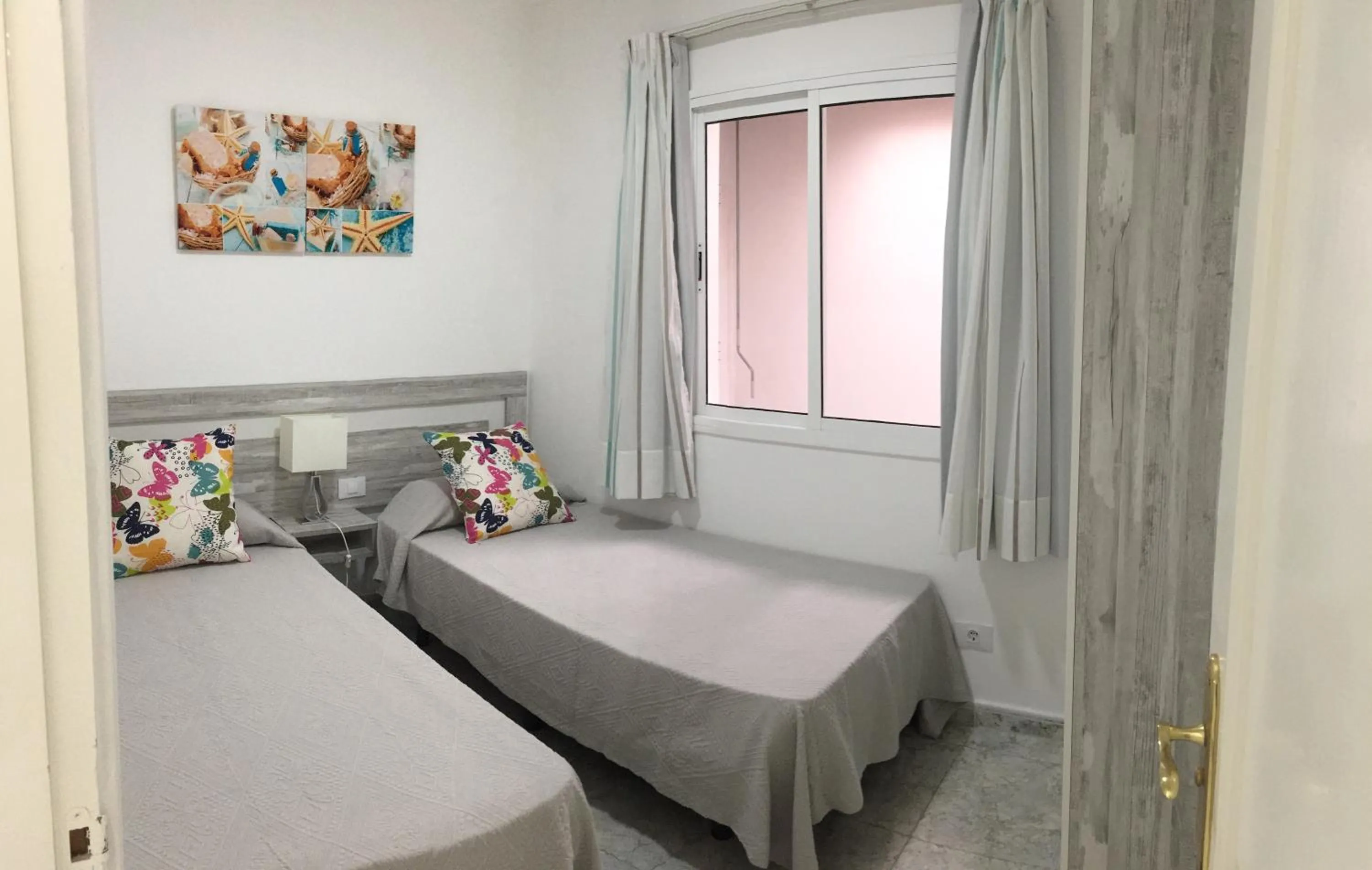 Bedroom, Bed in Billy's Las Rocas Apt Playa de Mogan with pool access