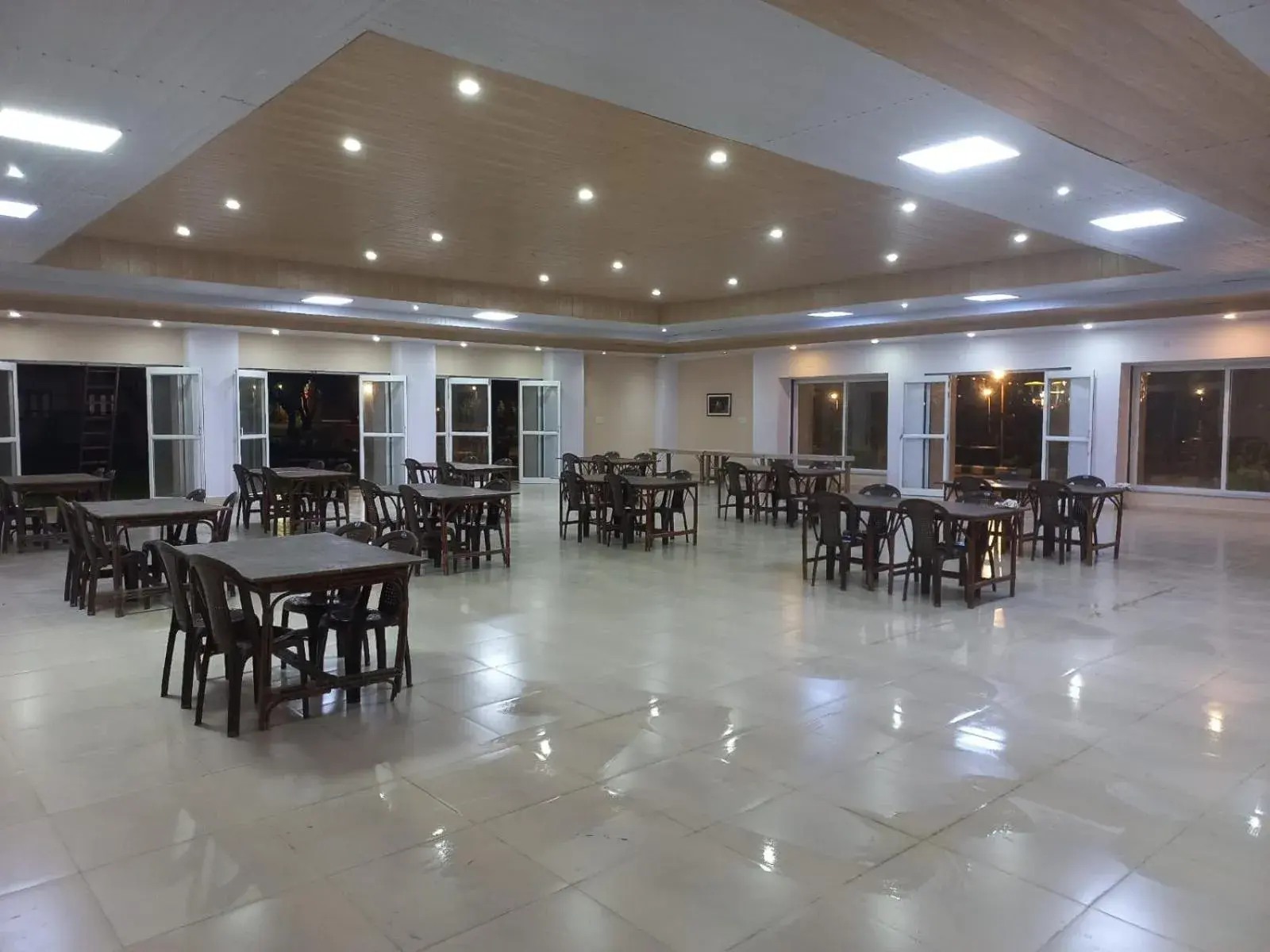 Restaurant/places to eat in Gir Jungle Lodge Restaurant/places to eat in Gir Jungle Lodge