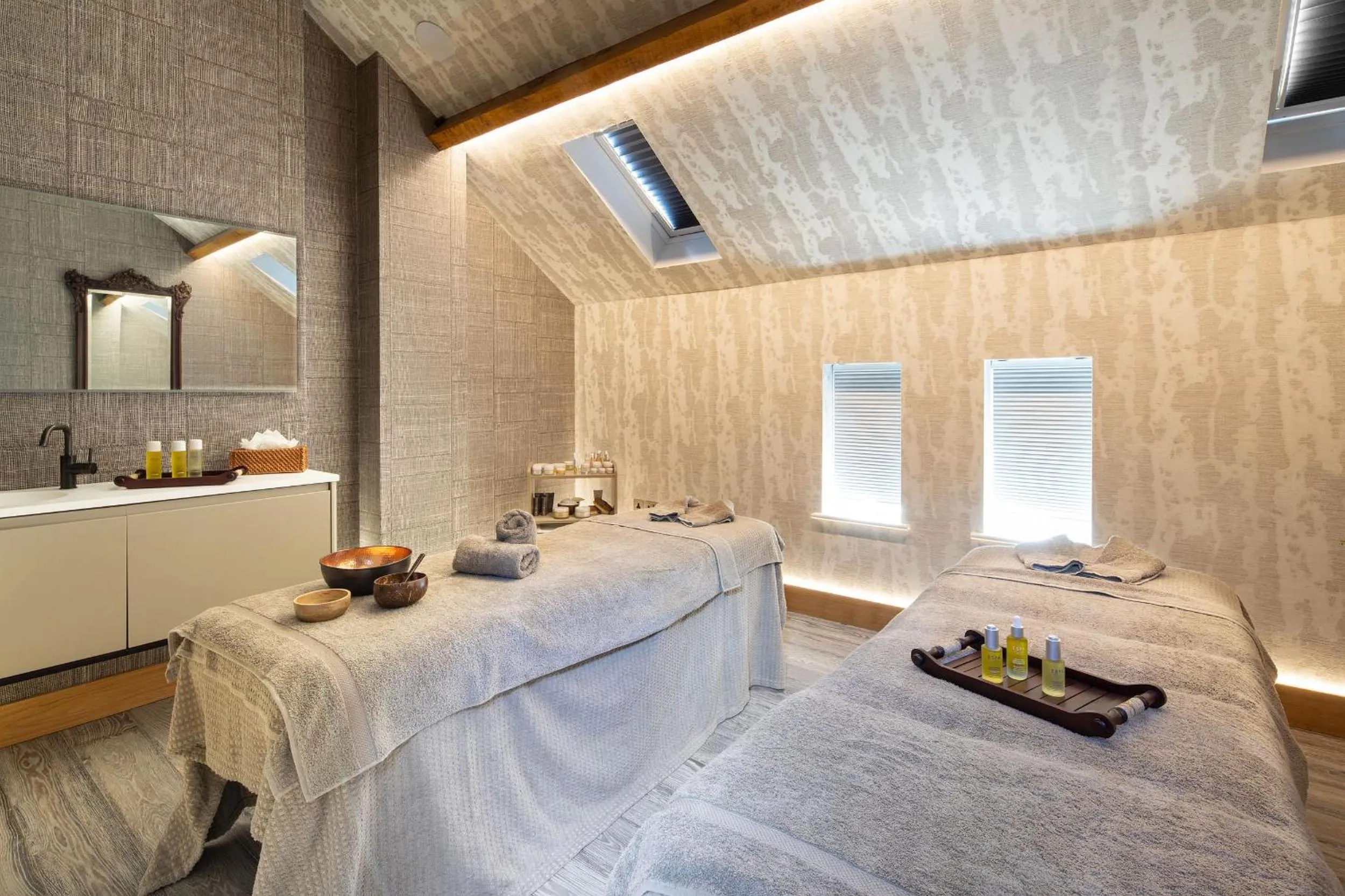 Spa and wellness centre/facilities, Bed in Gilpin Hotel & Lake House