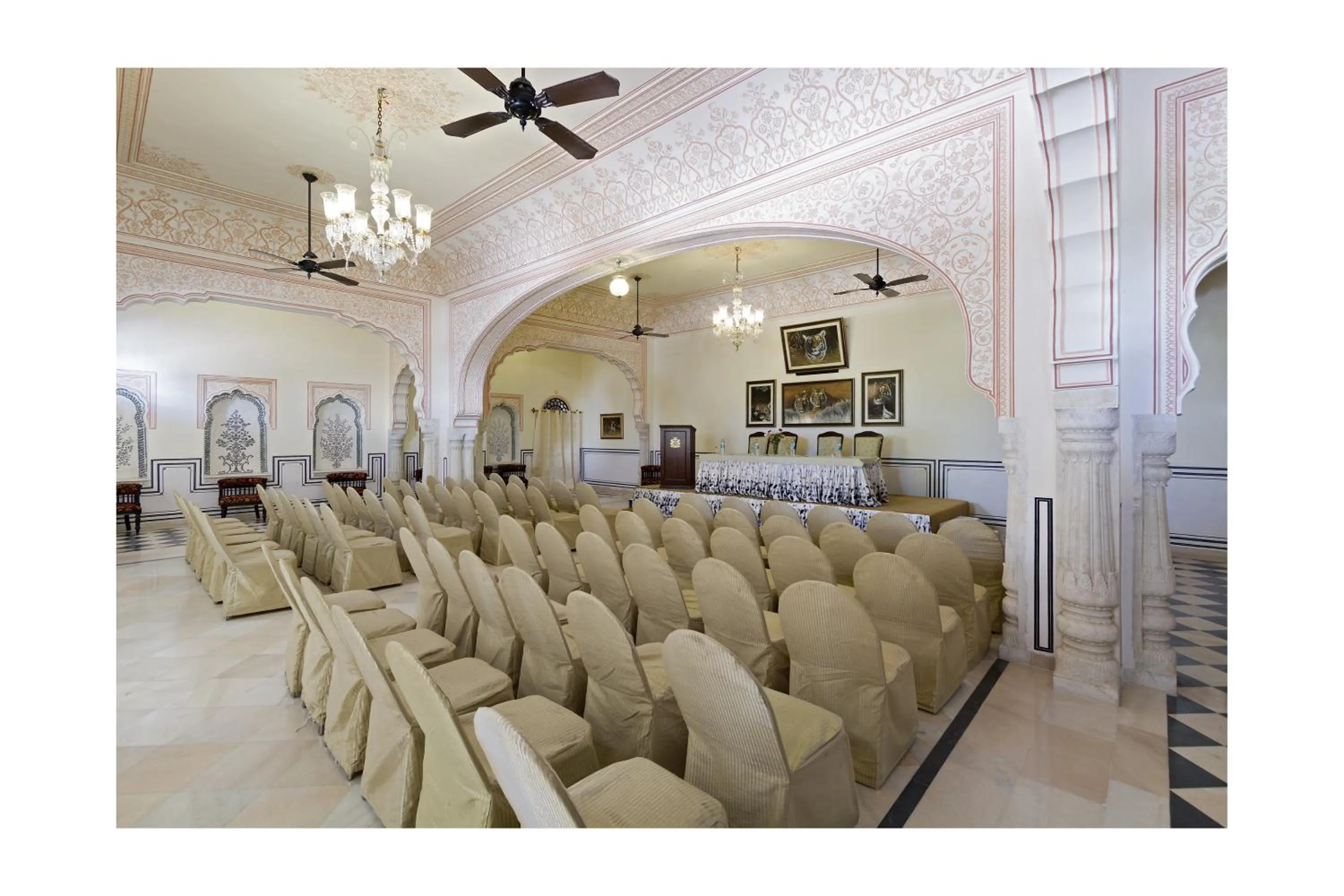 Business facilities in Nahargarh Ranthambhore