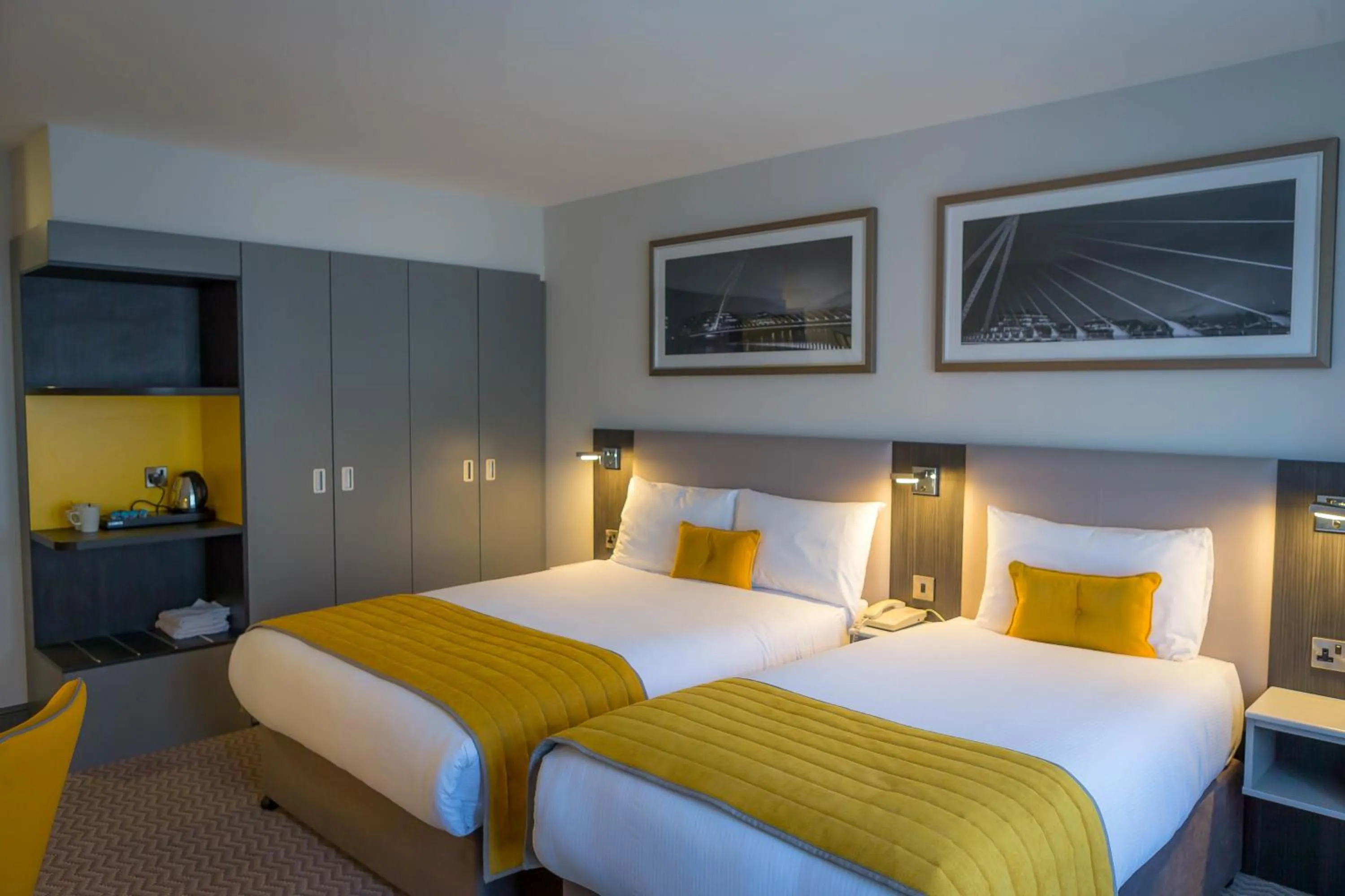 Bed in Maldron Hotel Pearse Street Dublin City