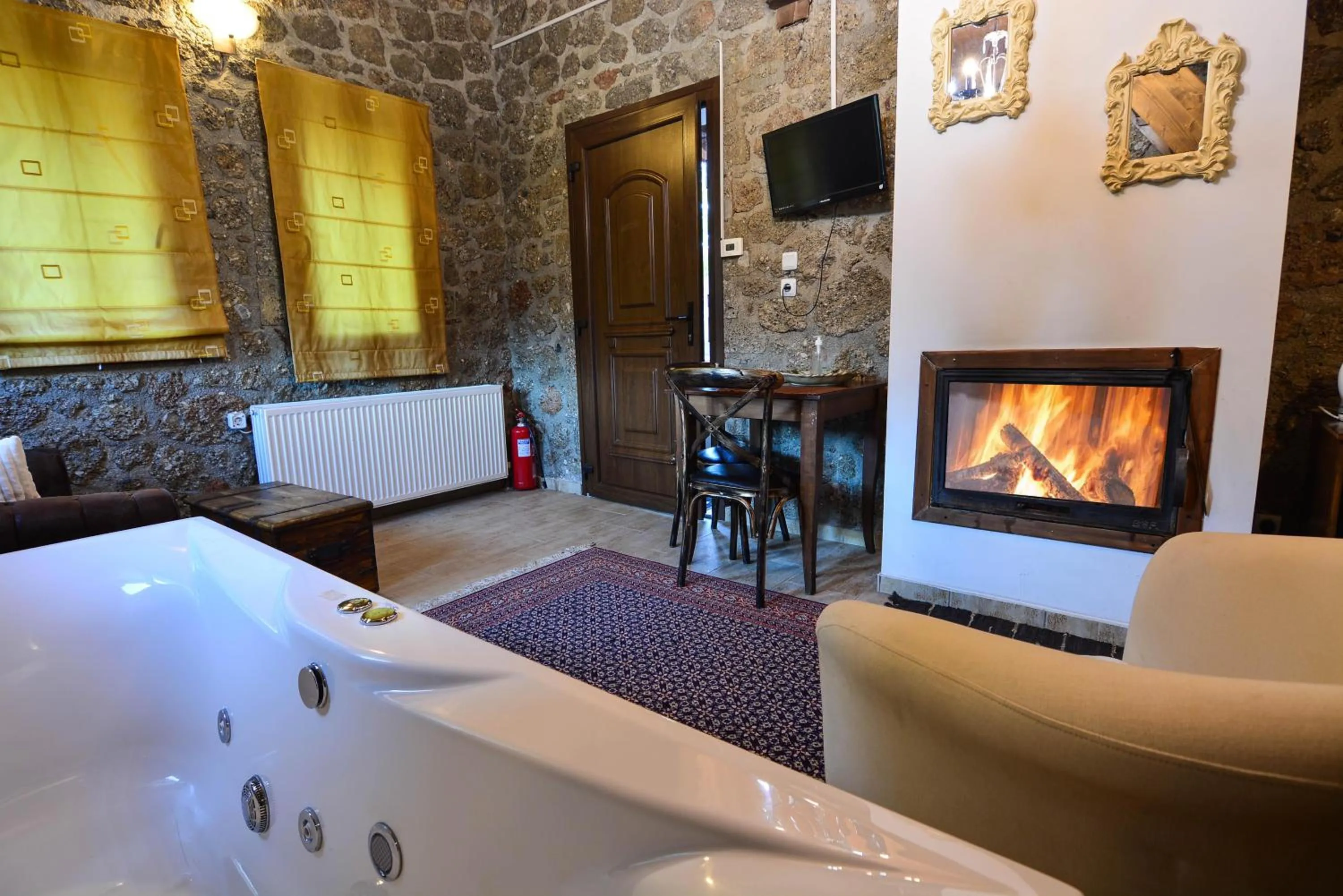 Seating area in Trikalon Muses Art Suites