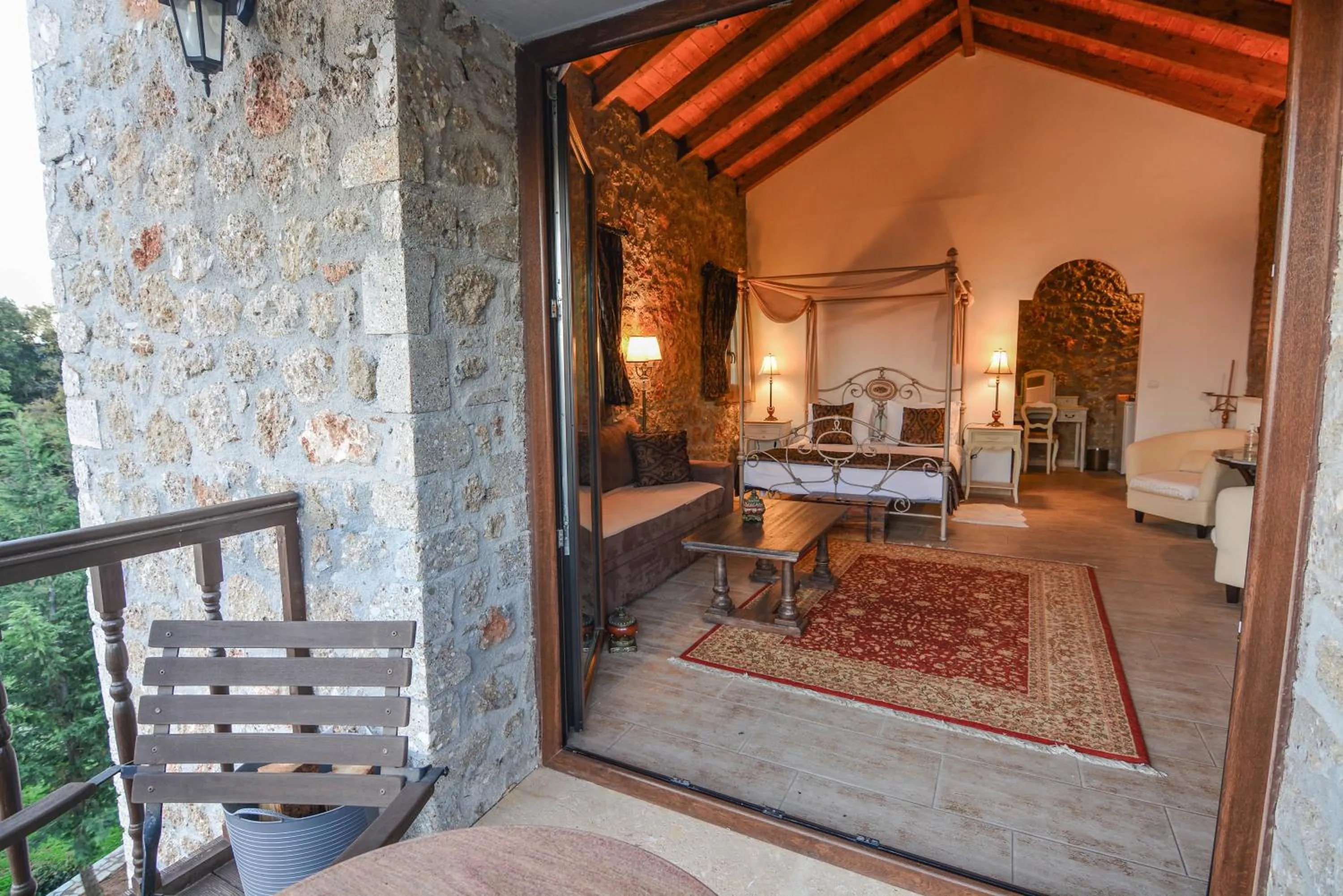 Balcony/Terrace in Trikalon Muses Art Suites