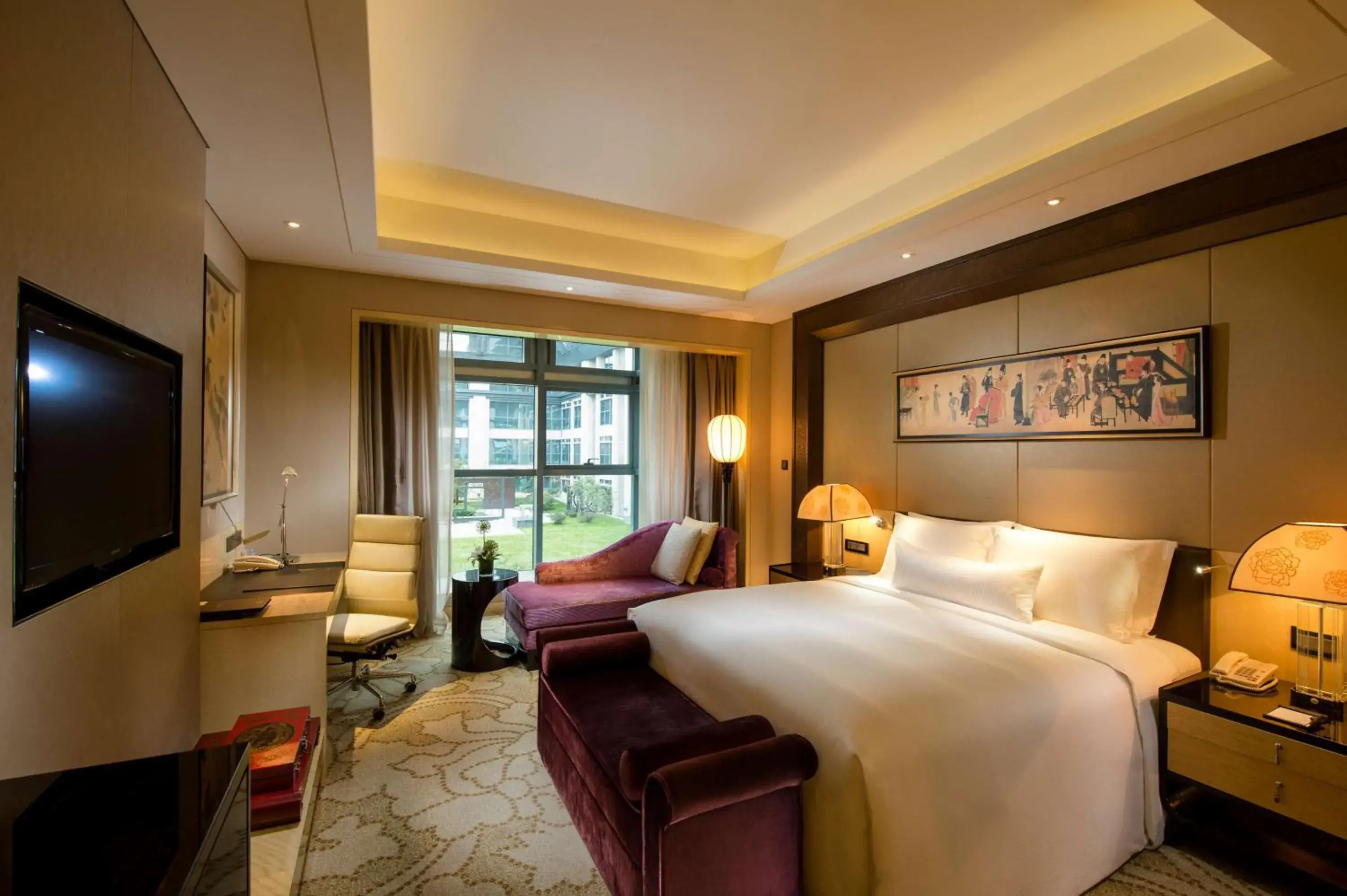 Bedroom, Bed in Hilton Xi'an Bedroom, Bed in Hilton Xi'an