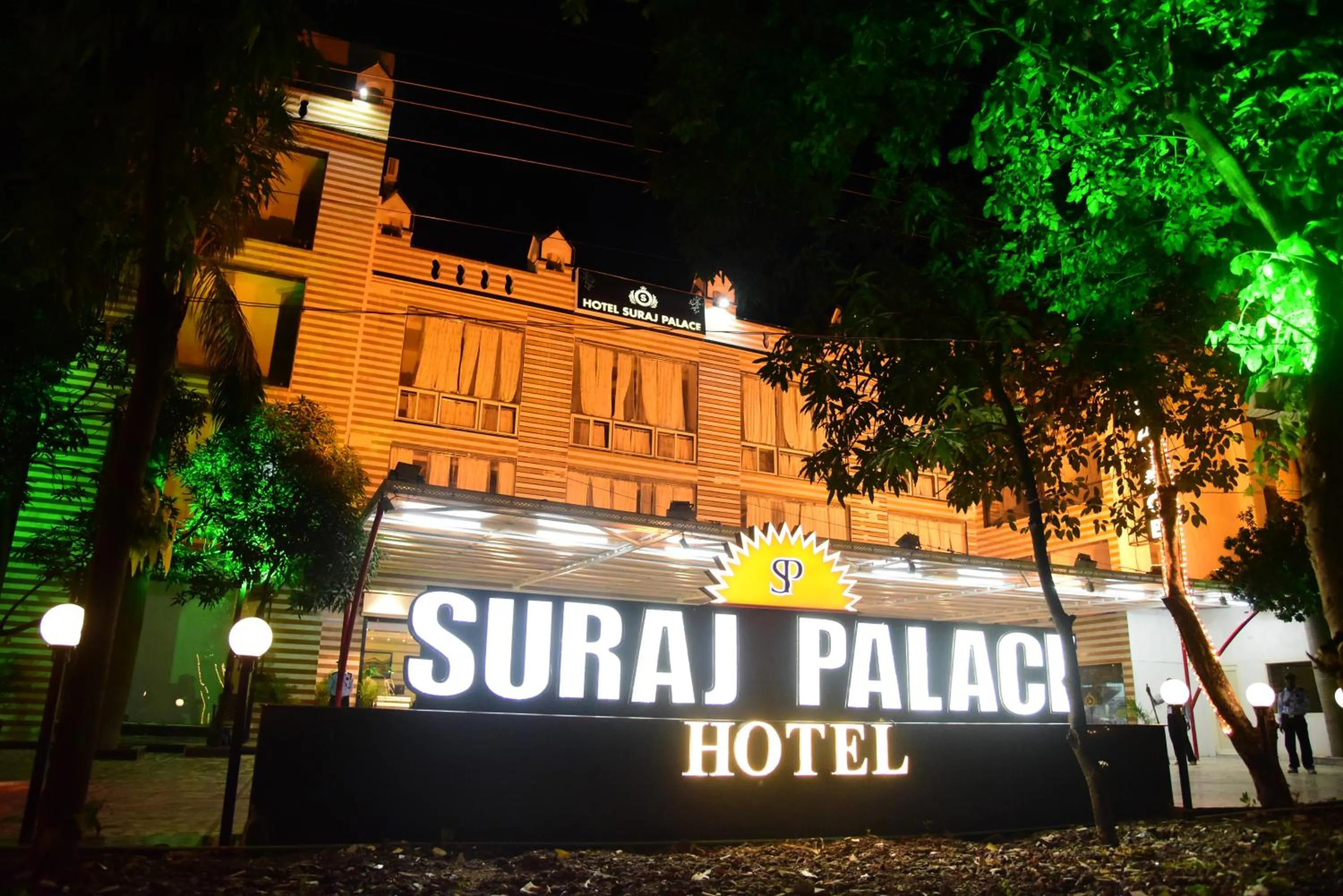 Property building in Hotel Suraj Palace