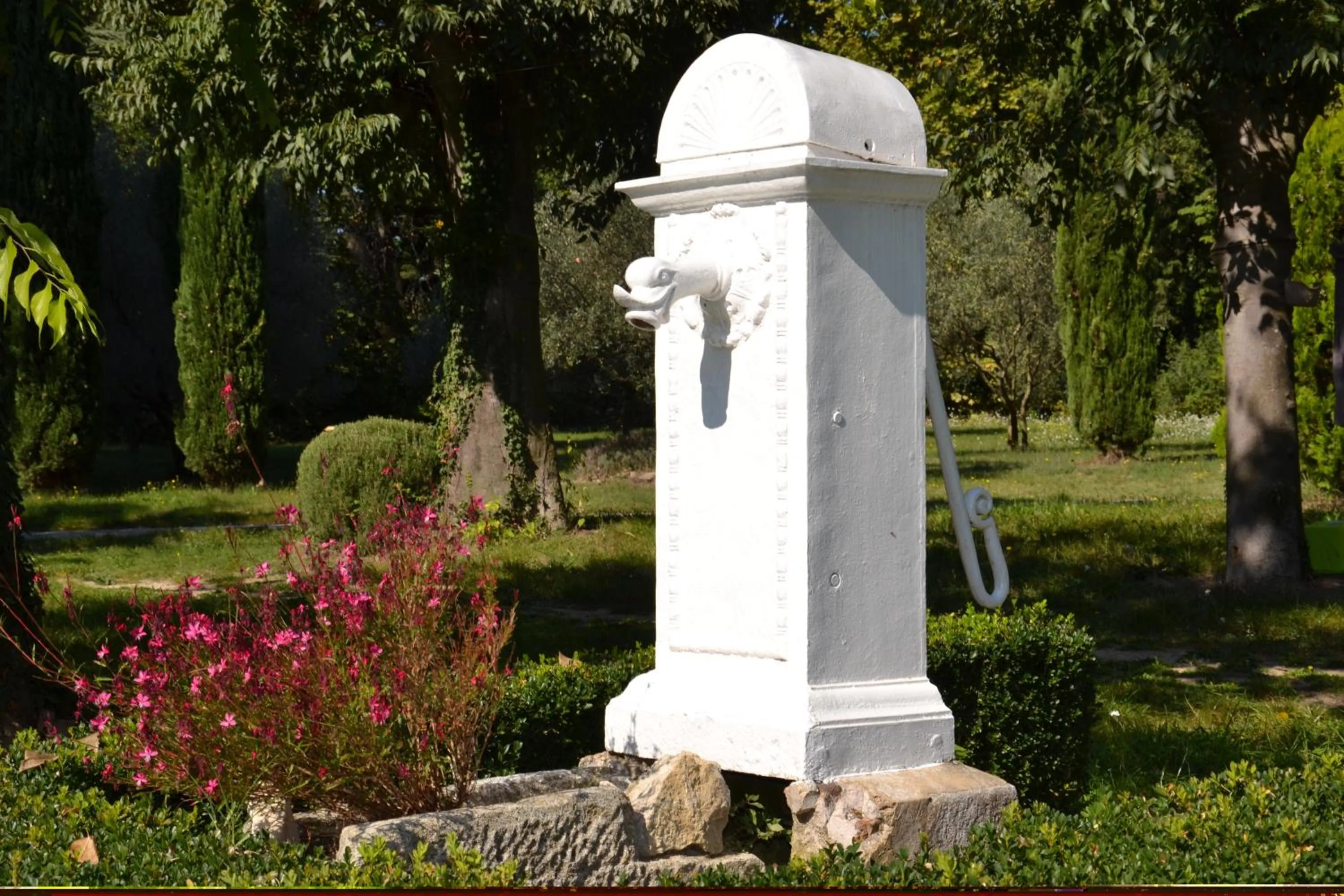 Garden in Domaine de Bellevue CHAMBRE D'HÔTES