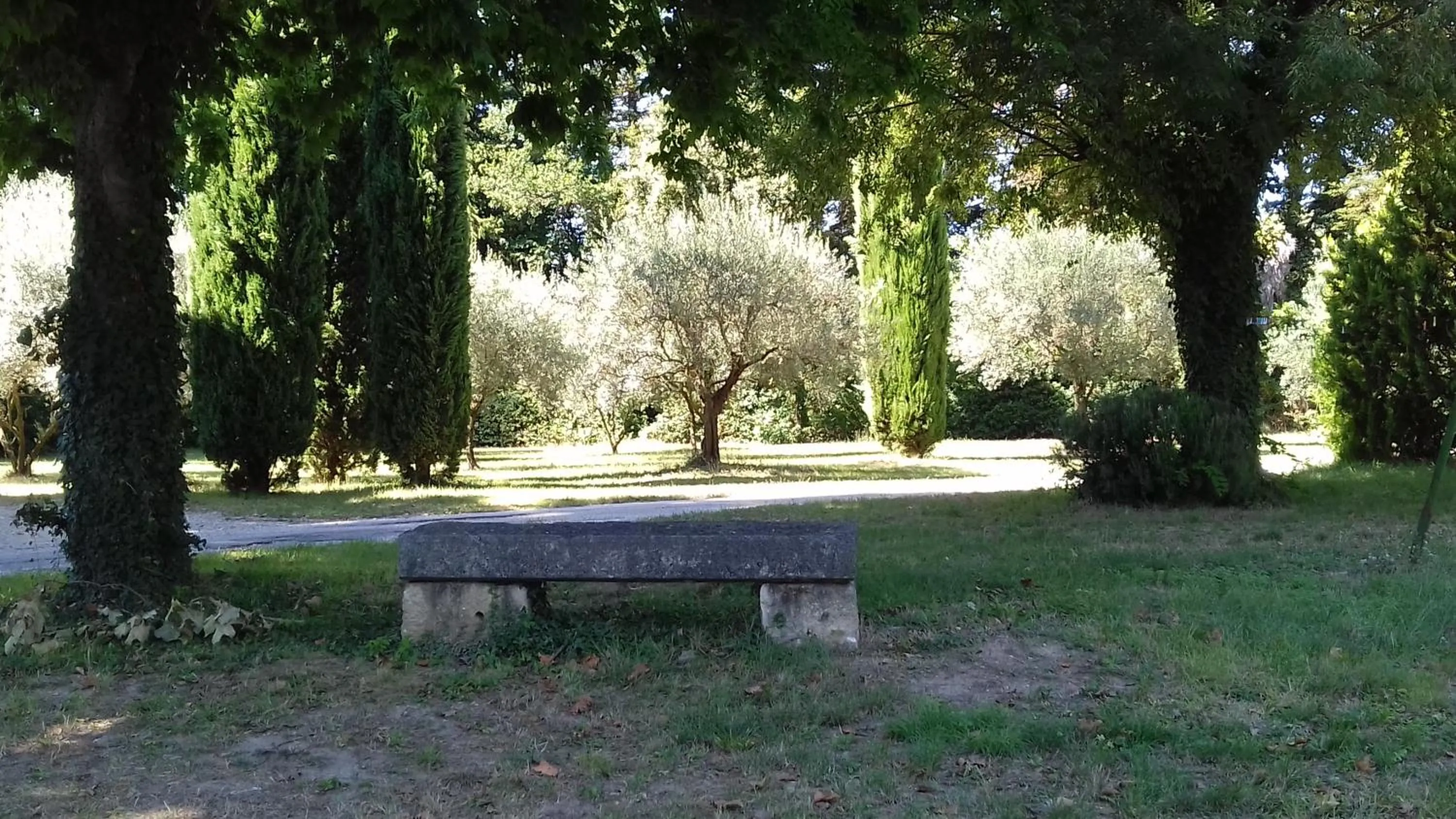 Garden in Domaine de Bellevue CHAMBRE D'HÔTES