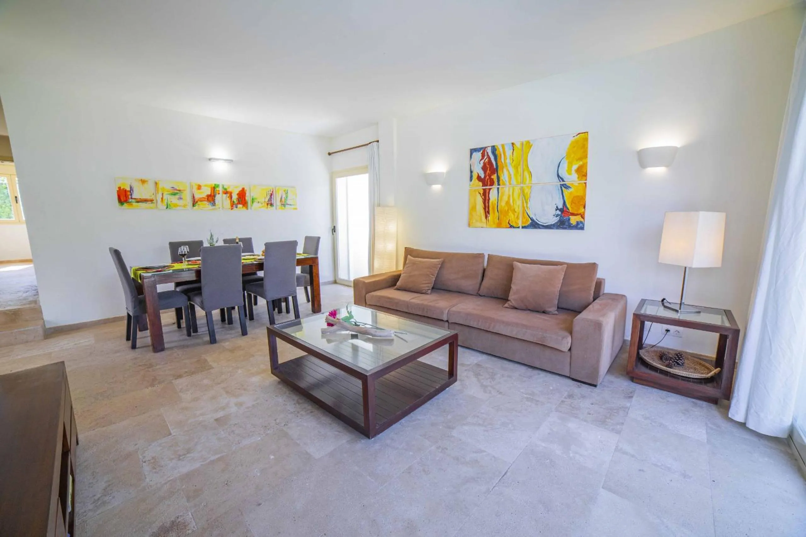 Communal lounge/ TV room in Villa Bonaire Sky / Villa Carmen