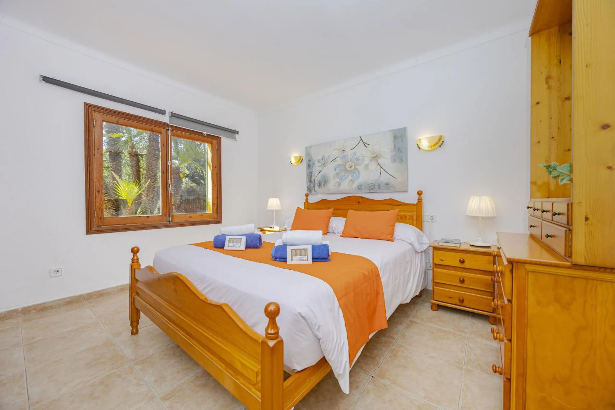 Bed in Villa El Mal Pas / Can Seguinet