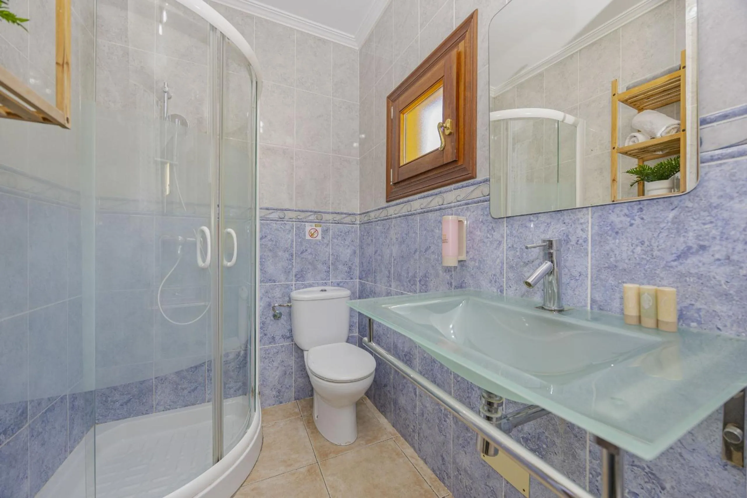 Bathroom in Villa El Mal Pas / Can Seguinet