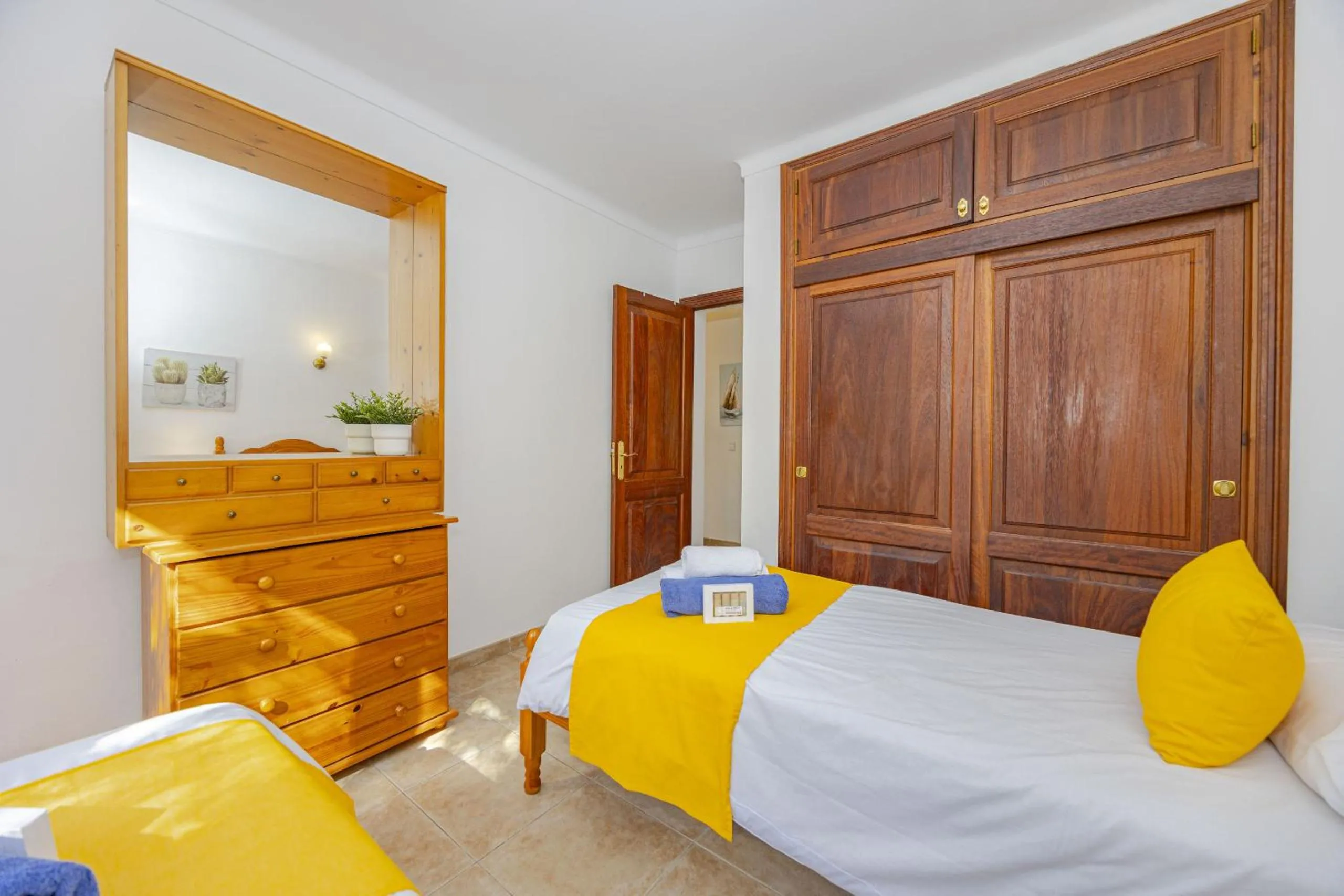 Bed in Villa El Mal Pas / Can Seguinet