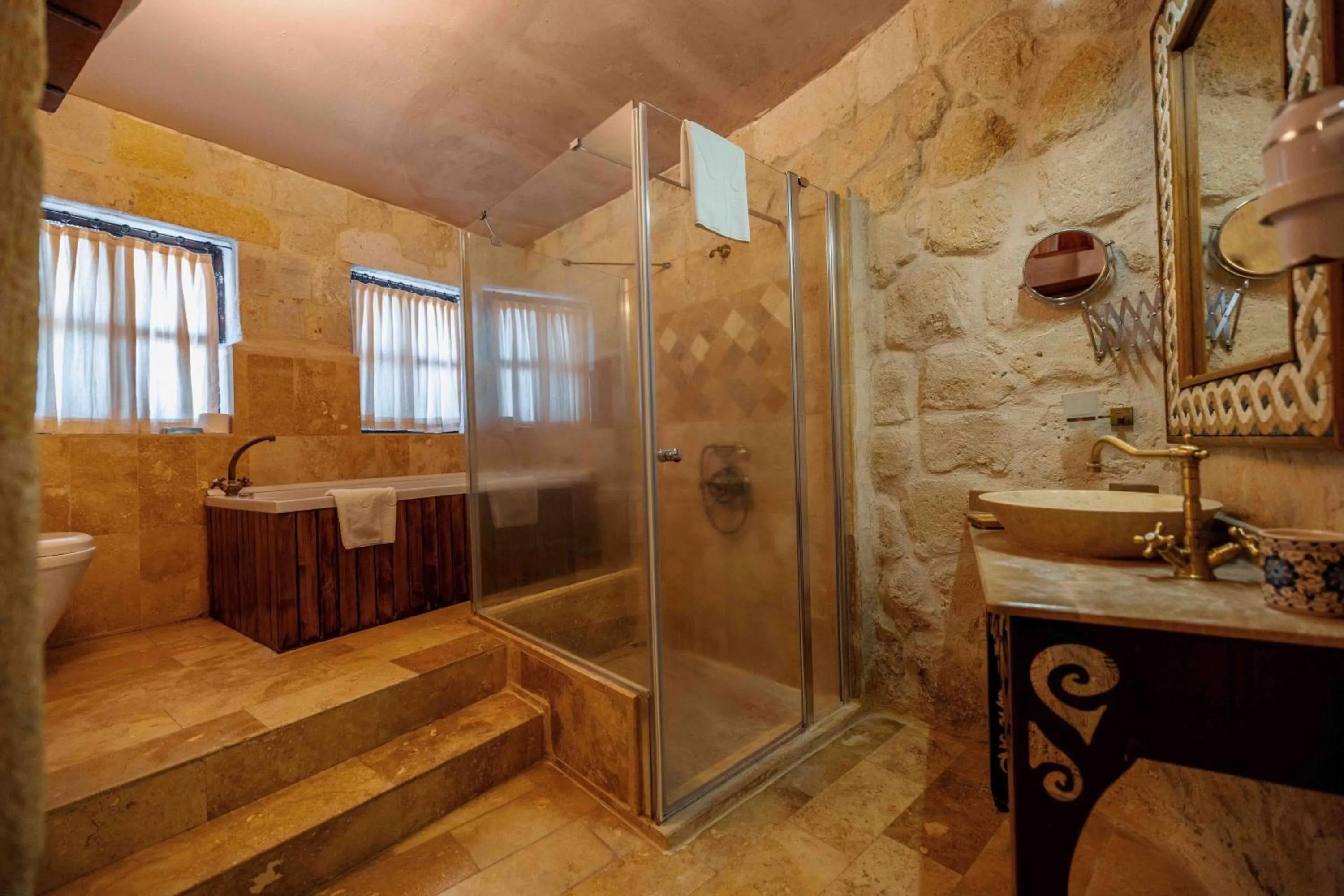 Bathroom in Mithra Cave Cappadocia