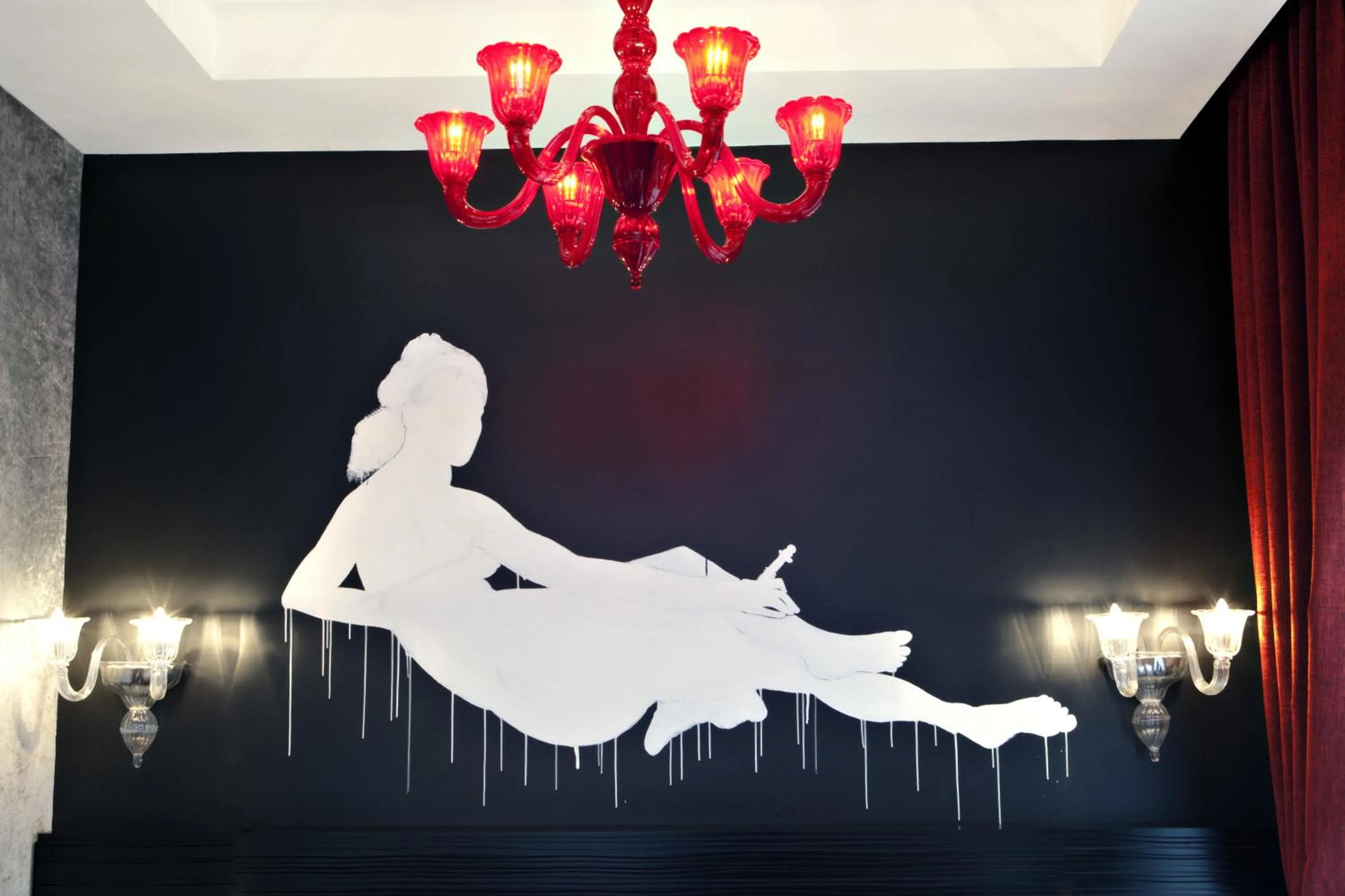 Decorative detail in Maison Albar- Le Champs-Elysées