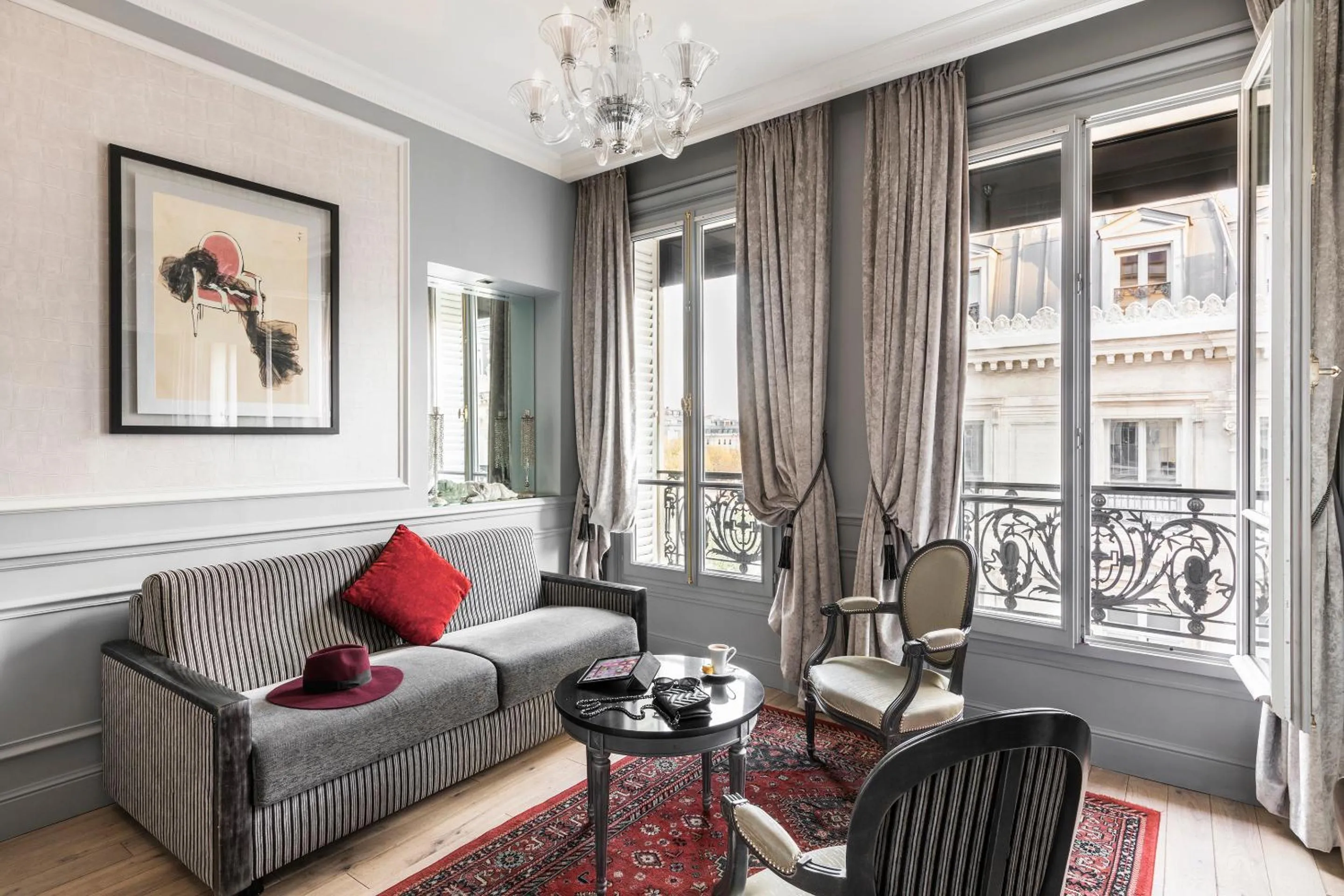 Living room in Maison Albar- Le Champs-Elysées