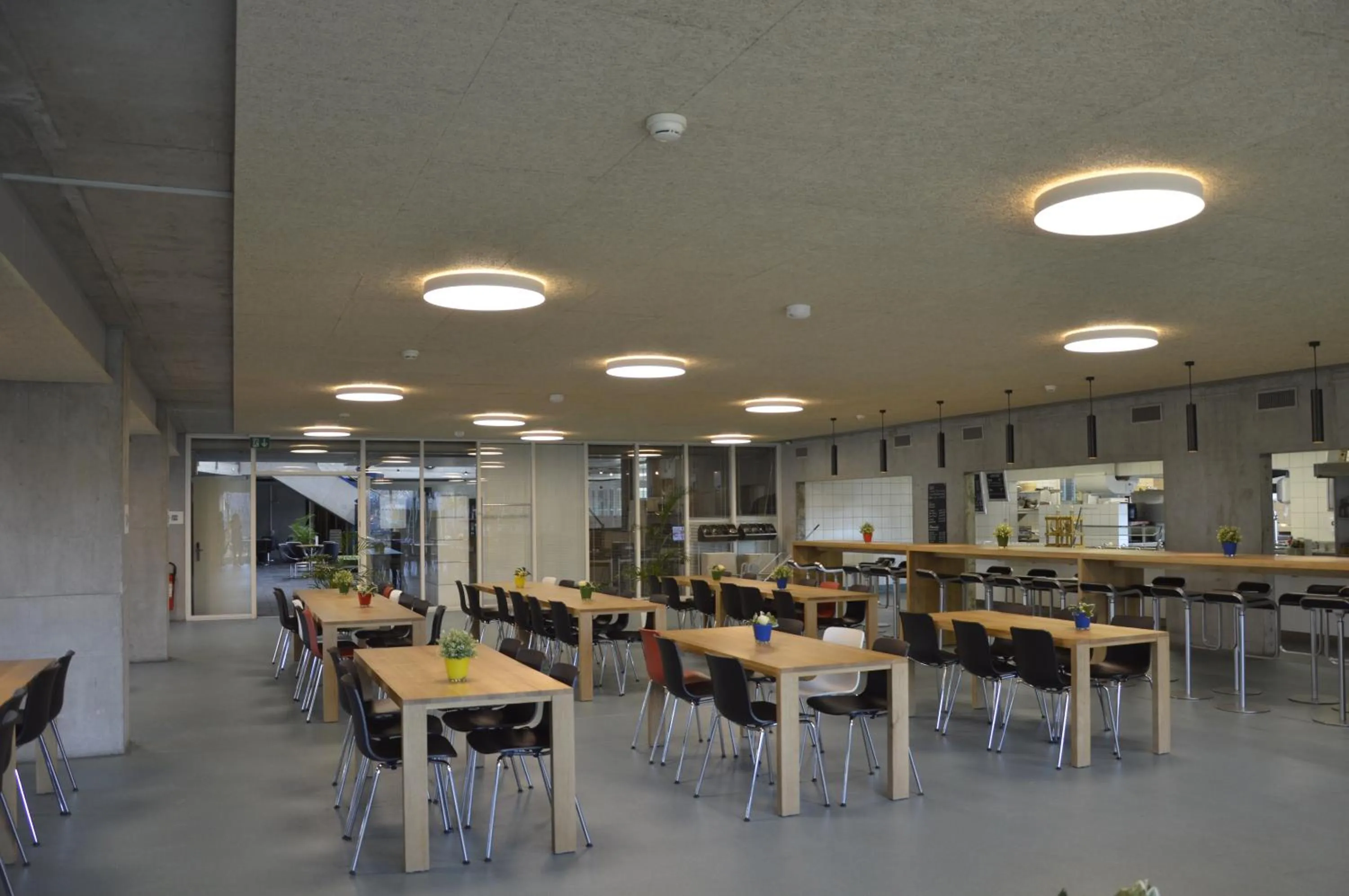 Restaurant/places to eat in Lausanne Youth Hostel Jeunotel