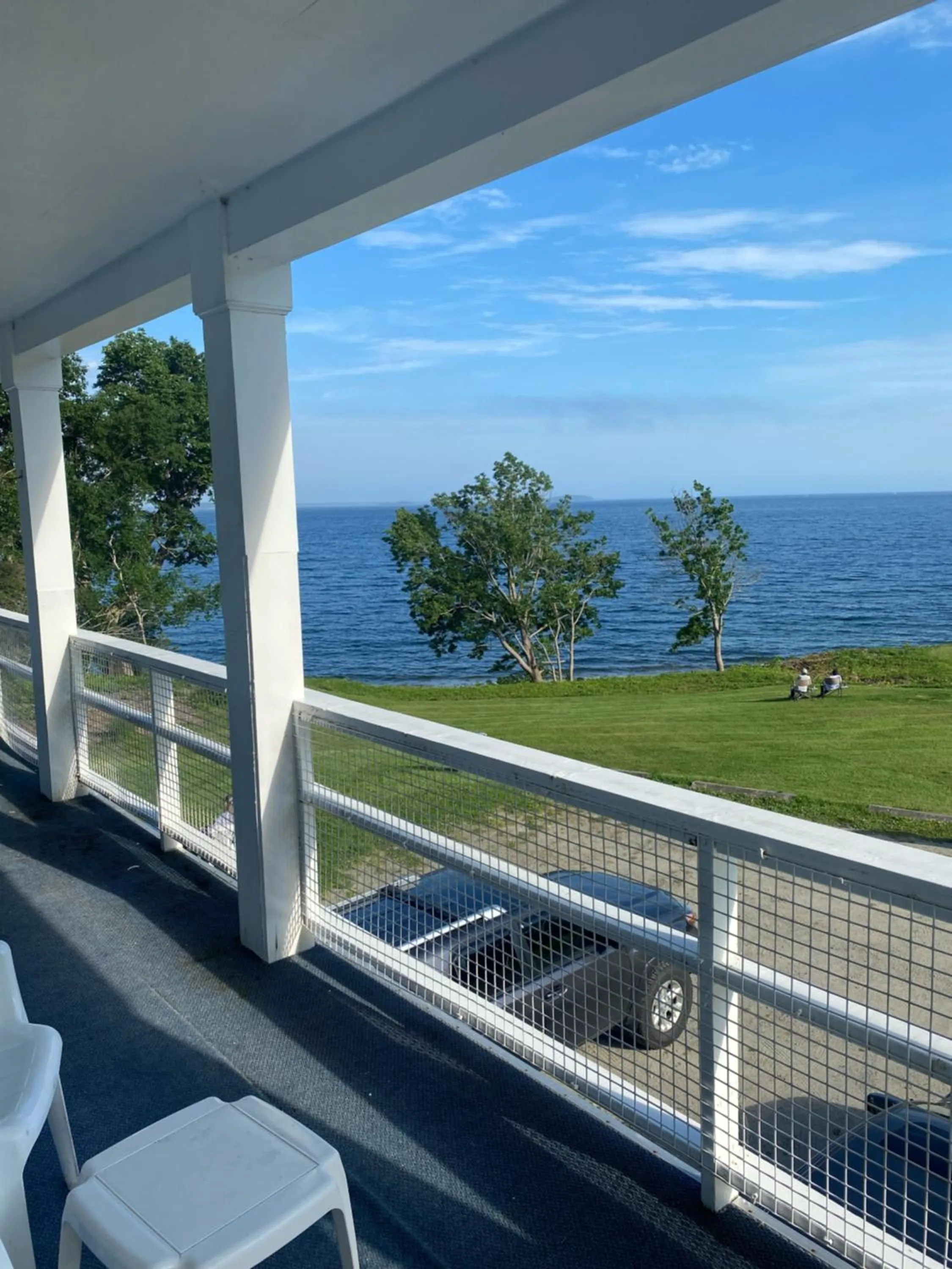 Sea view in High Tide Inn on the Ocean, Motel and Cottages