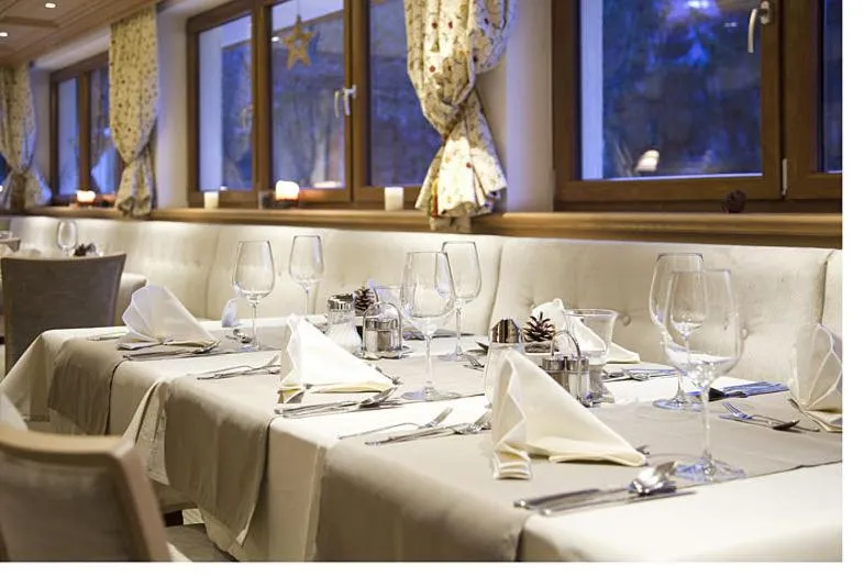 Restaurant/places to eat in Hotel Berghof
