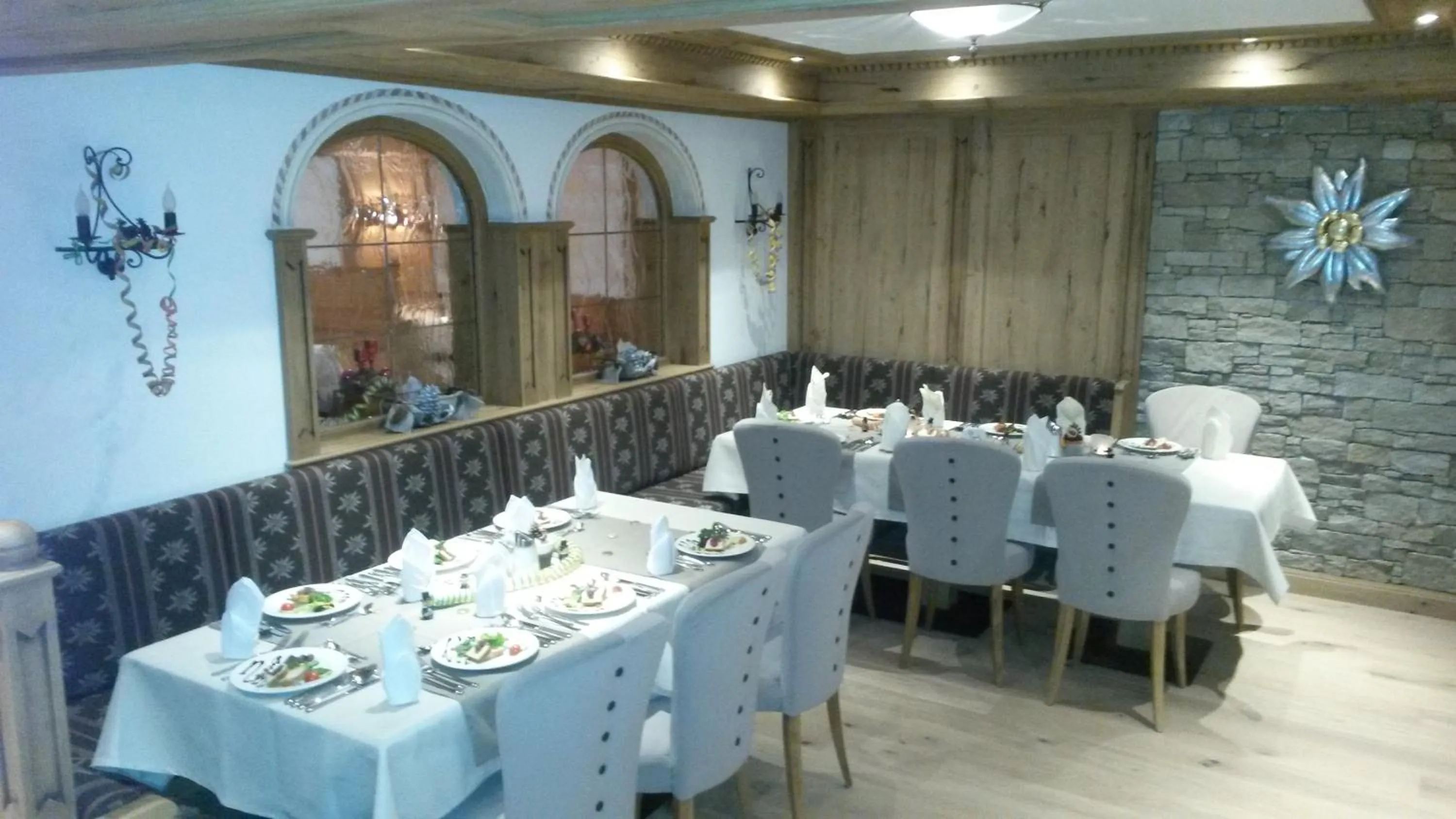 Restaurant/places to eat in Hotel Berghof