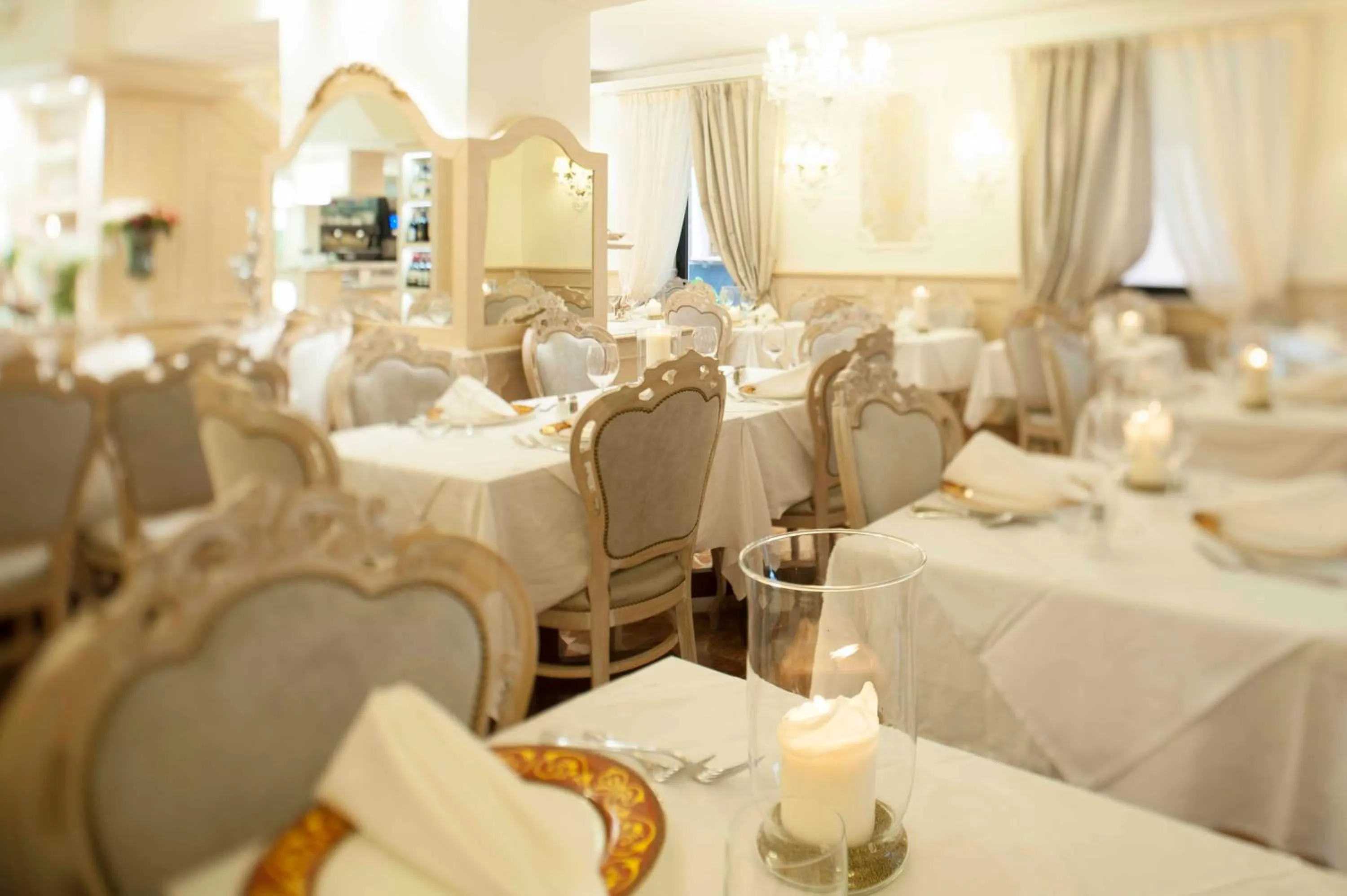 Restaurant/places to eat in Hotel Astigiana & Appartamenti